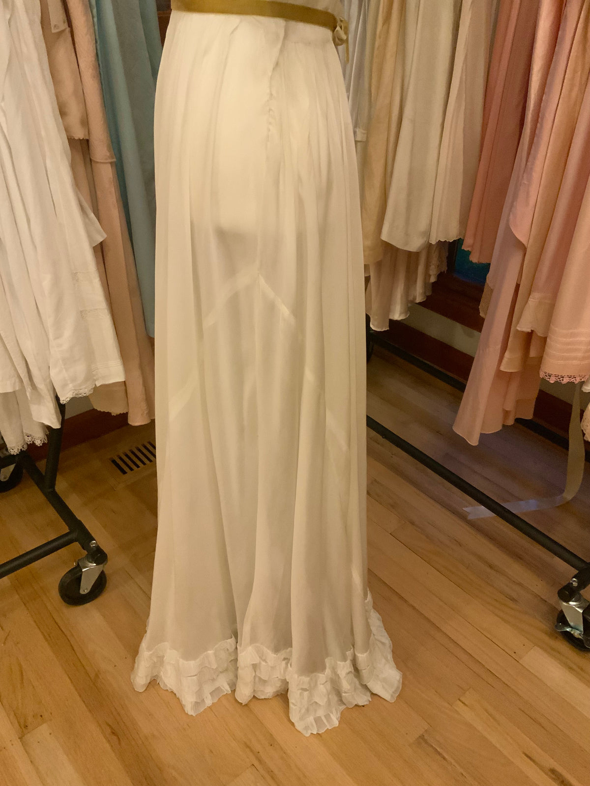 Antique Ivory Chiffon Gown with Ruffled Hem and Lace Appliqué.20ARR