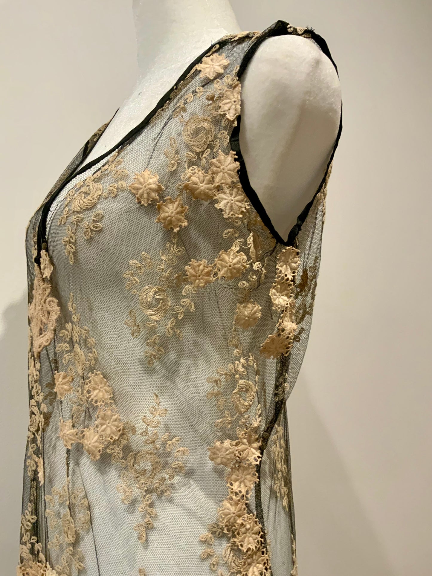 Rare 1920s French Lace Dress. Black Net & Pink Floral Embroidery. Restored Antique Flapper Dress.20AT.