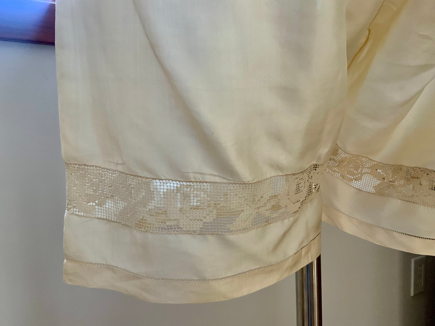 Edwardian Silk Pantalettes with Filet Lace • Antique Bloomers • Victorian Drawers • 1900s Boudoir Lingerie-ED52