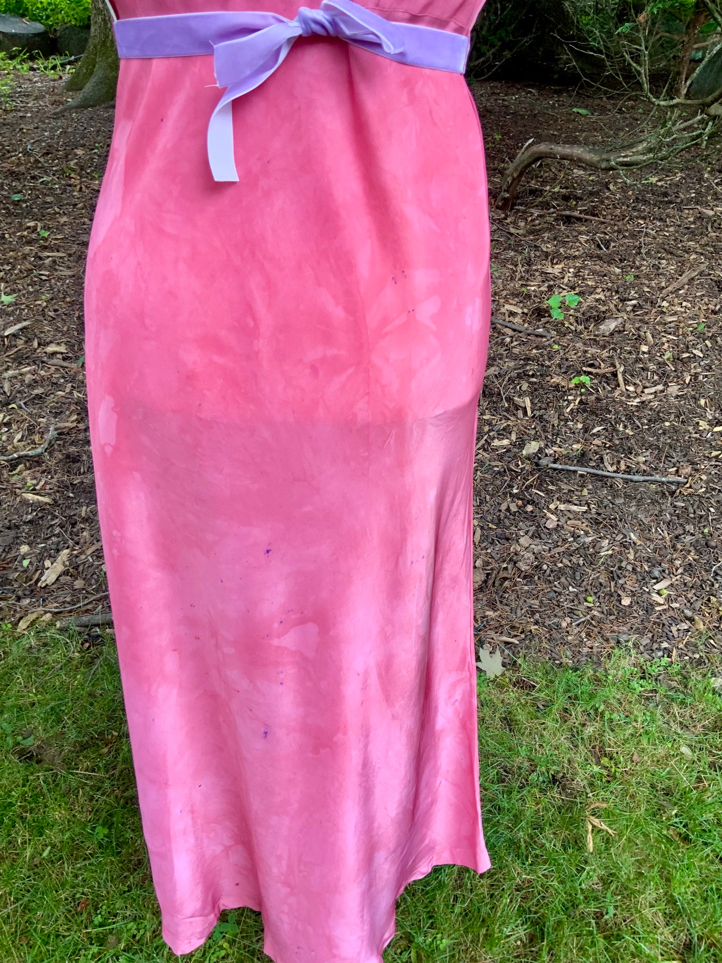 1930s Hand-Dyed Raspberry Pink Silk Bias Cut Dress | Art Deco Embroidered Bodice
-30BI