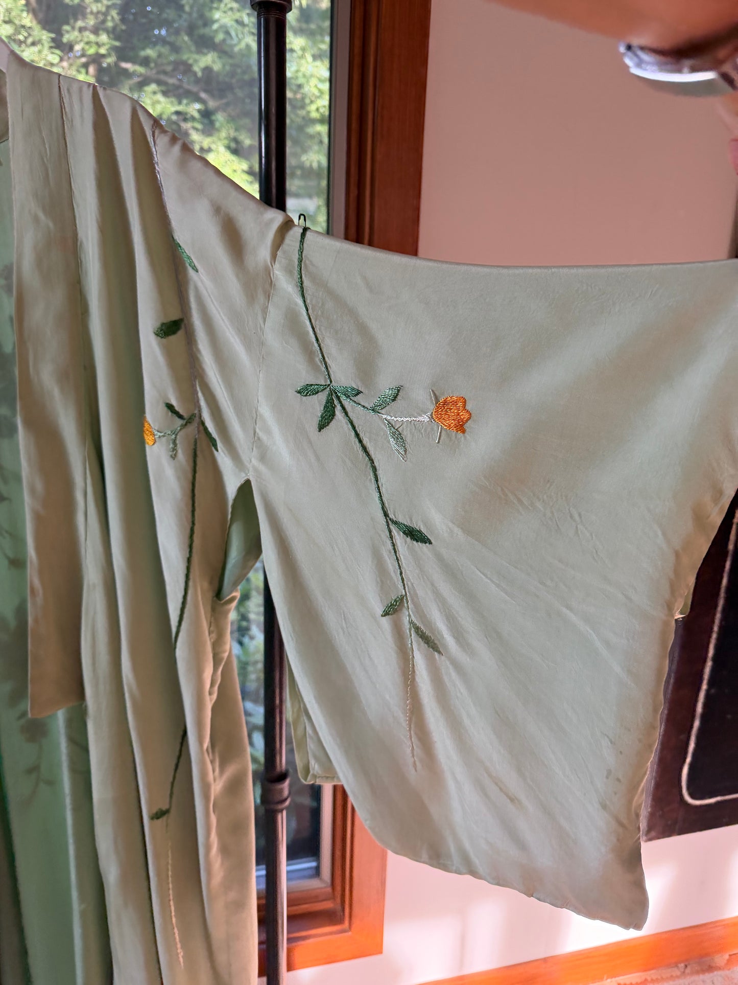 Vintage Japanese Silk Embroidered Kimono | Celadon Green Floral Robe
-40CD