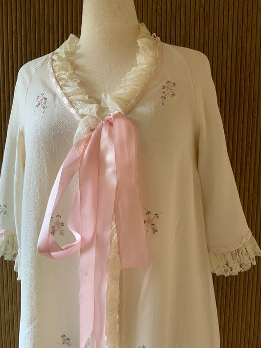 1950s Vintage Nylon Crepe Peignoir Robe Lace Ribbon Embroidered Boudoir Lingerie-50BF