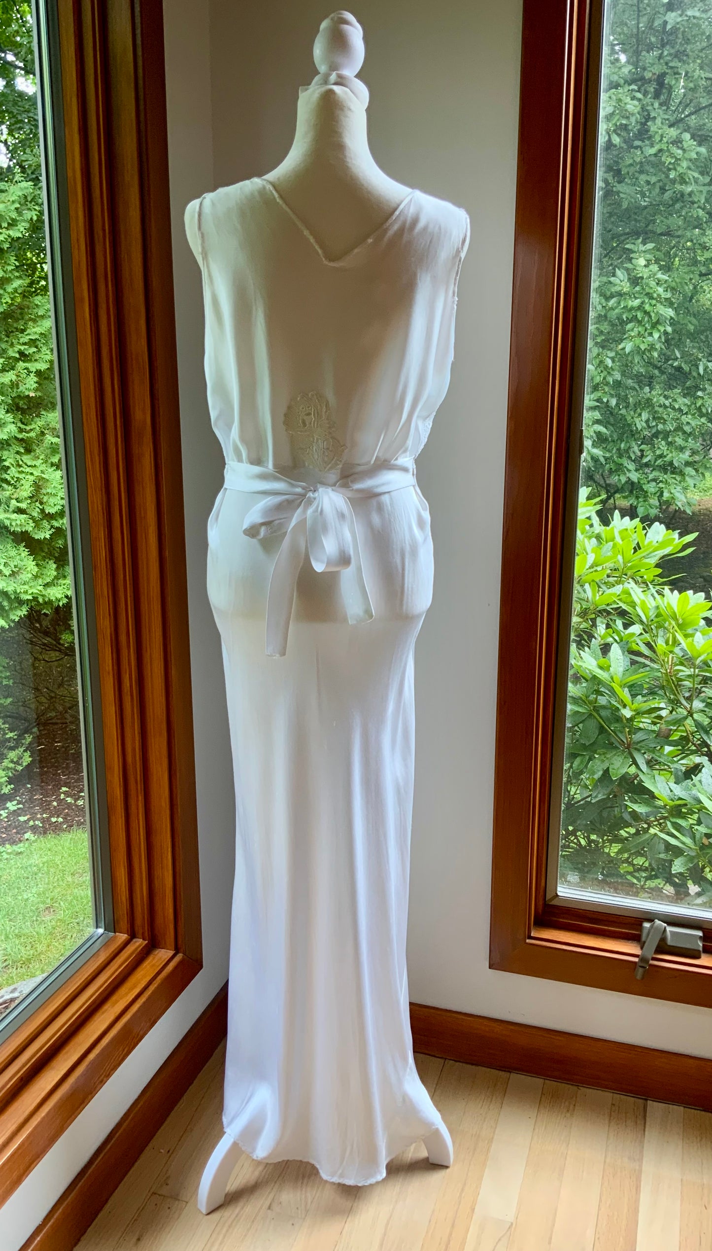 1930s Bridal Boudoir Gown | White Silk Satin Bias Cut Nightgown | Embroidered Lace Bodice | Old Hollywood Lingerie-30DH