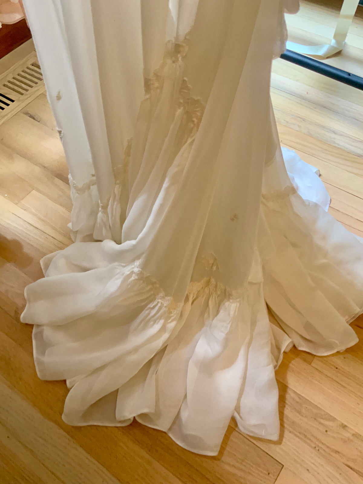 Circa 1940s Ivory Chiffon Wedding Gown with Beaded Shell Motifs and Lace Appliqués.40CH.