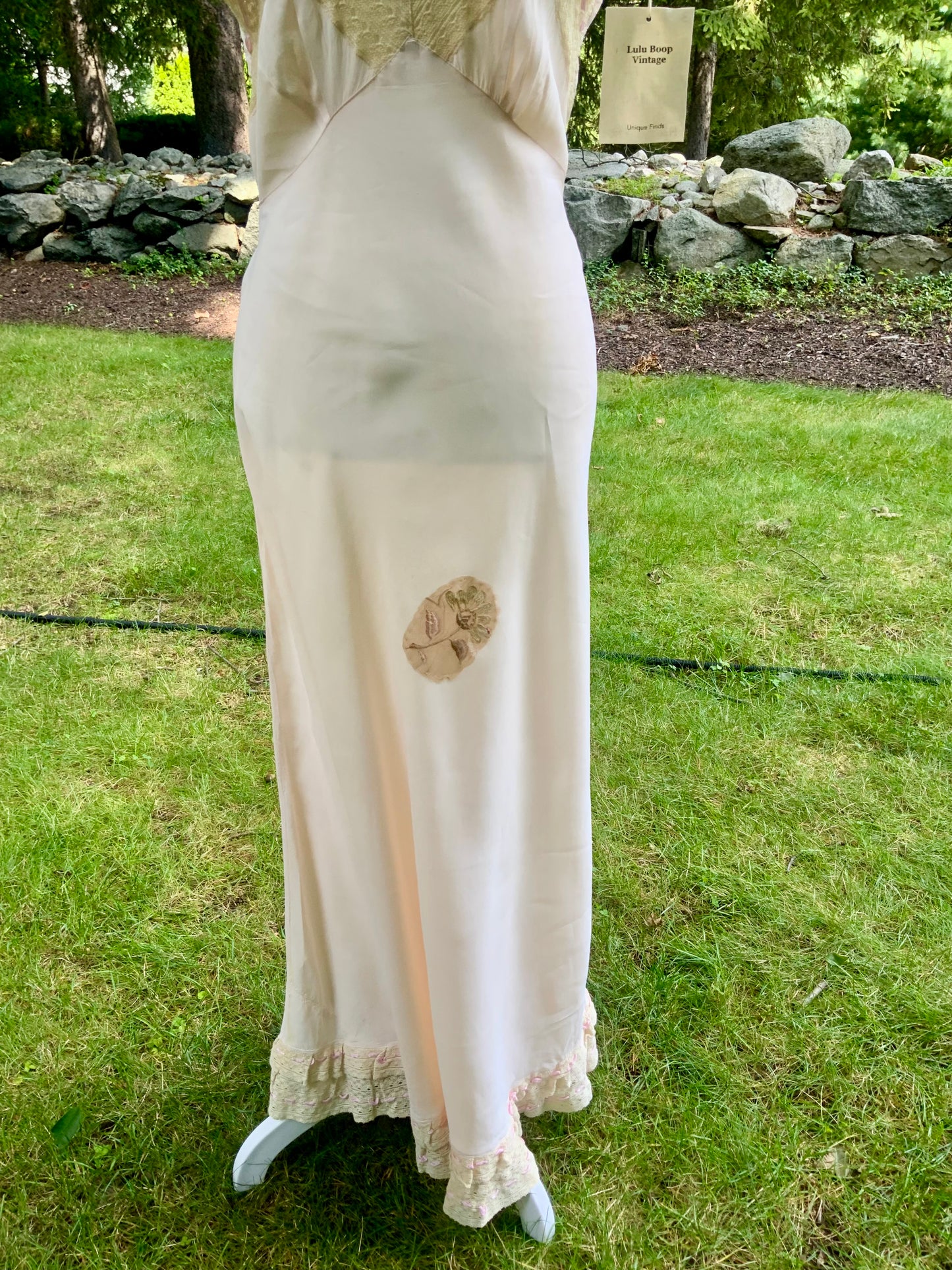 1930s Pale Peach Bias Cut Nightgown. Lace and Ribbonwork Boudoir Gown. Cap Sleeve Satin Lingerie.30CS