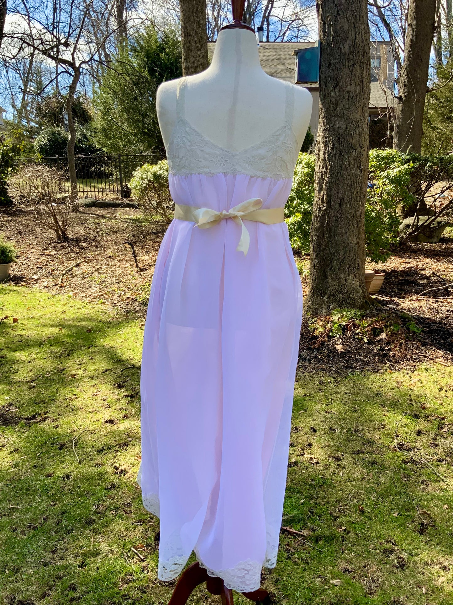 1970s Sheer Pink Nylon Nightgown with Floral Lace Appliqué Bodice & Double Layer – Romantic Lingerie Dress-70B