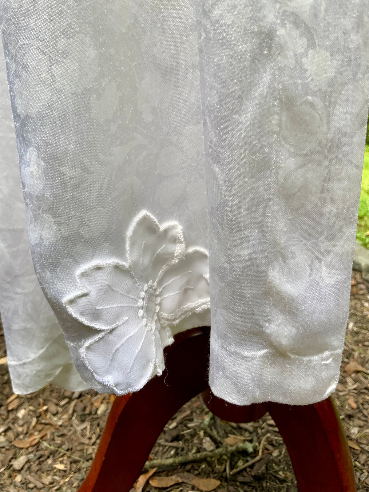 Vintage 1960s 1970s White Floral Jacquard Satin Robe with Pearl Buttons and Lace Appliqués.60R