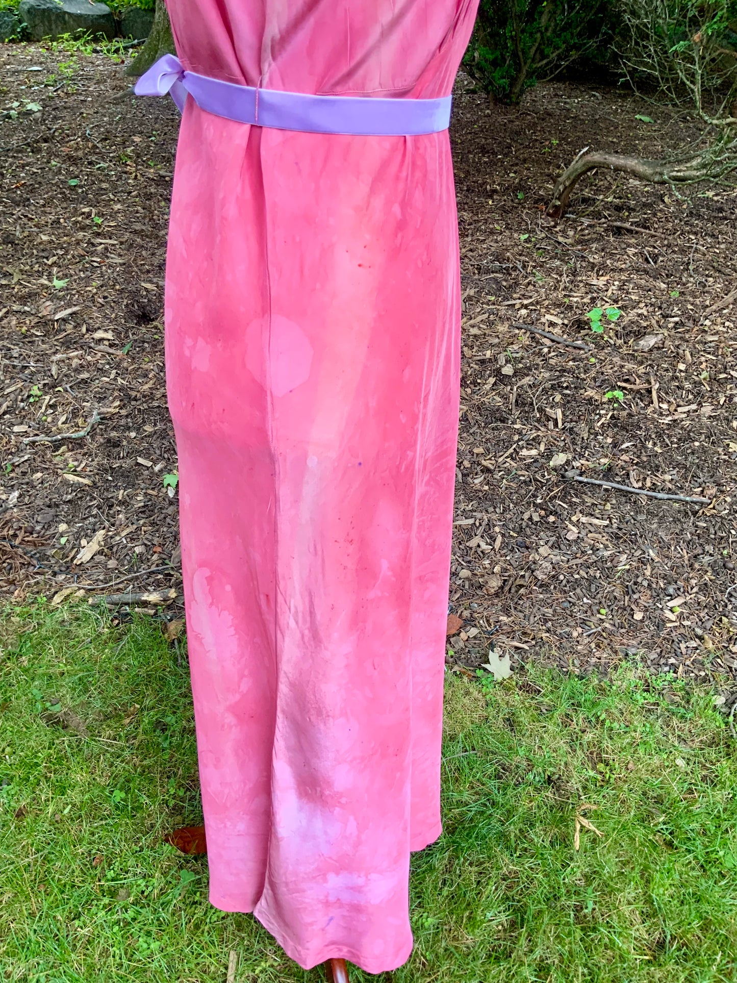1930s Hand-Dyed Raspberry Pink Silk Bias Cut Dress | Art Deco Embroidered Bodice
-30BI