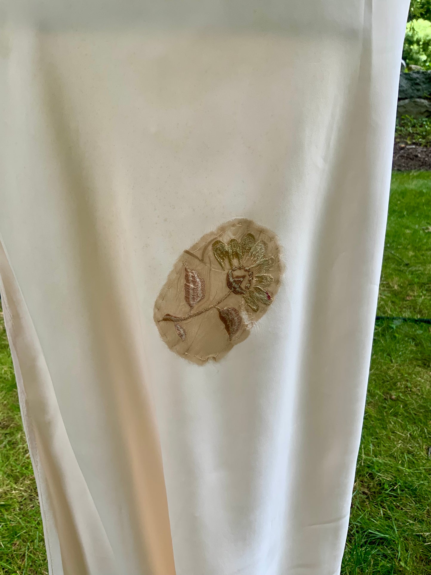 1930s Pale Peach Bias Cut Nightgown. Lace and Ribbonwork Boudoir Gown. Cap Sleeve Satin Lingerie.30CS