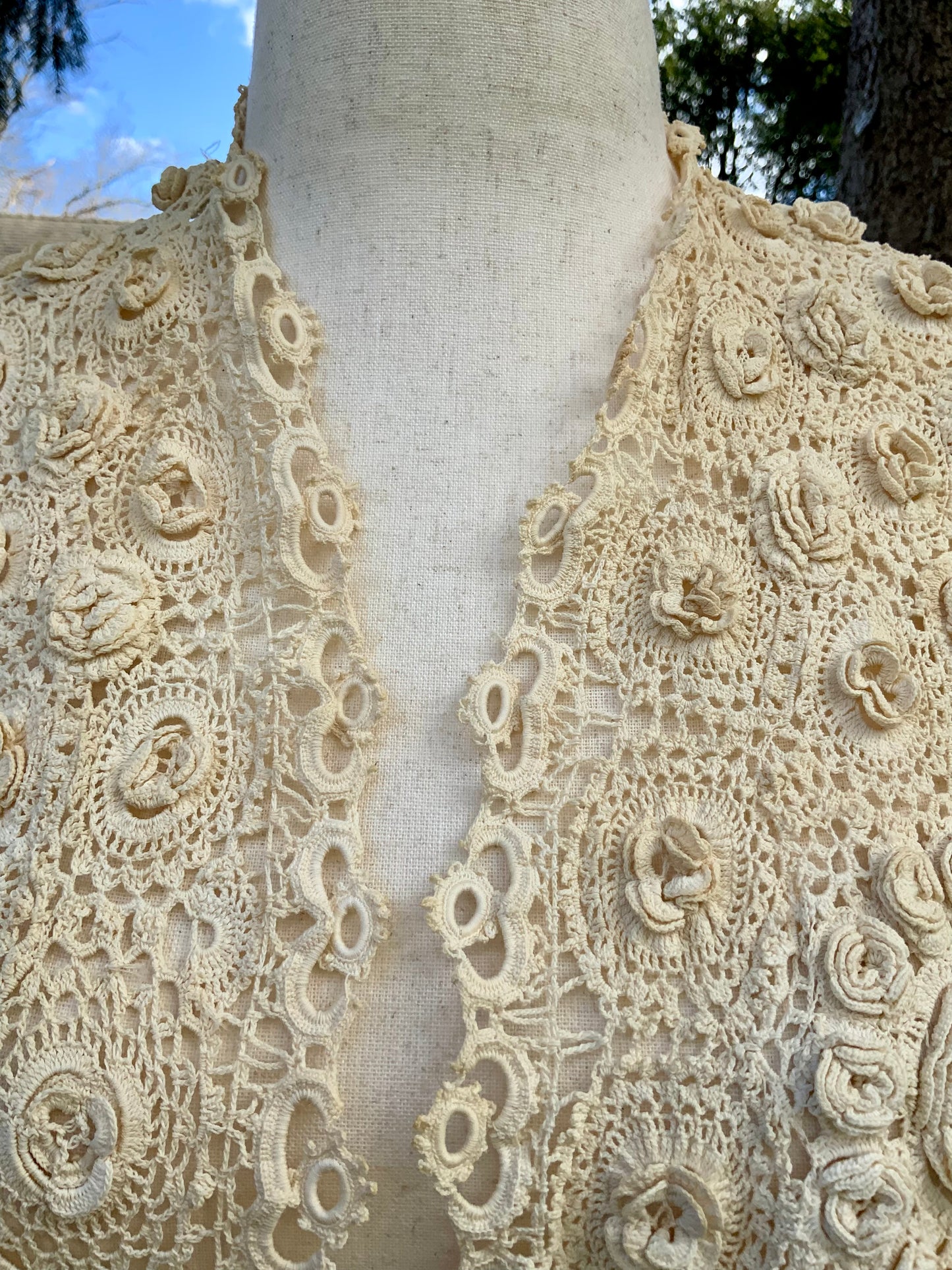 1930s–40s Hand-Crocheted Irish Lace Jacket — Antique Ivory Floral Jaclet-30AW
