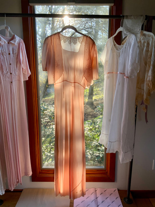 Silk. Nightgown - 40s - 40CC