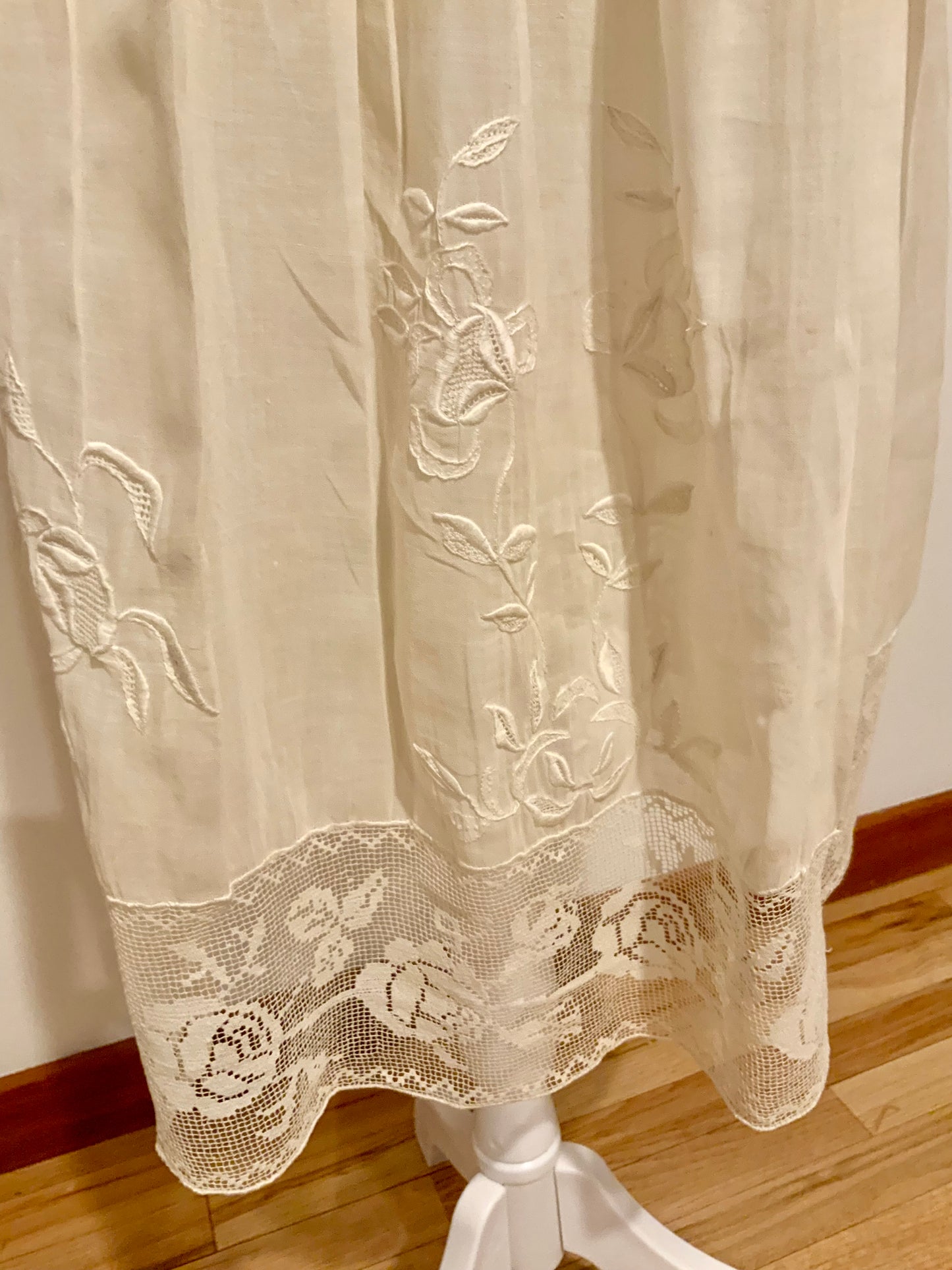 Edwardian Tea Dress in with Handmade Lace & Embroidery | c.1905–1915 - ED30