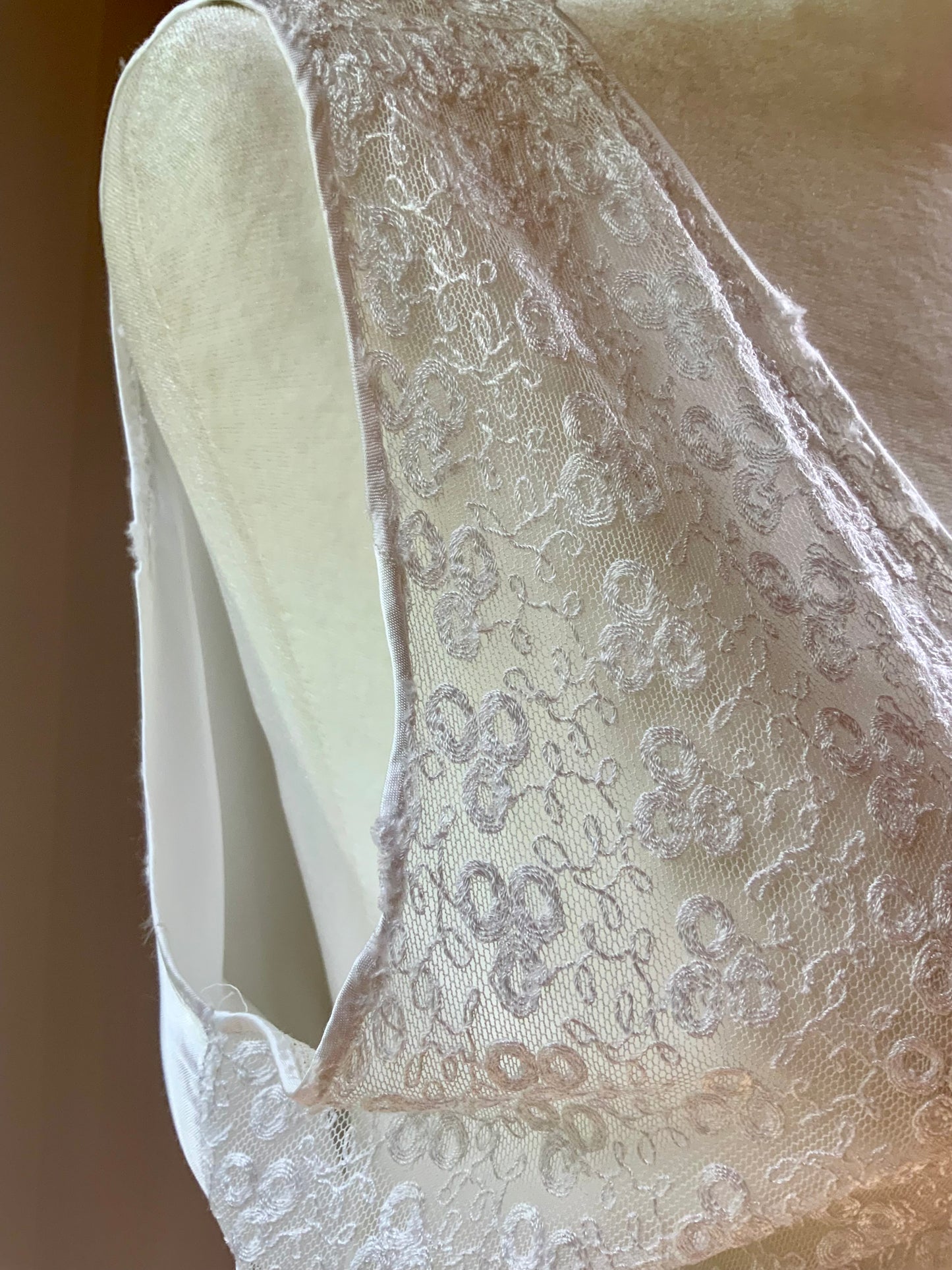 1930s Bridal Boudoir Gown | White Silk Satin Bias Cut Nightgown | Embroidered Lace Bodice | Old Hollywood Lingerie-30DH