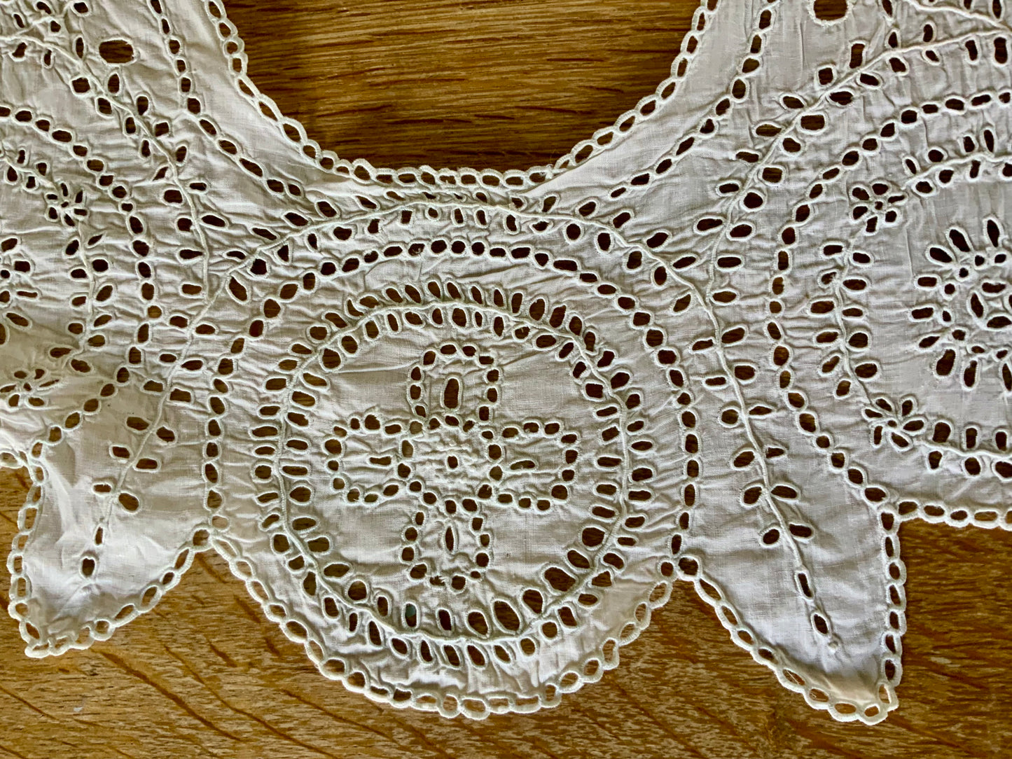 Antique Edwardian Cutwork Cotton Collar – Broderie Anglaise Embroidered Detachable Collar
