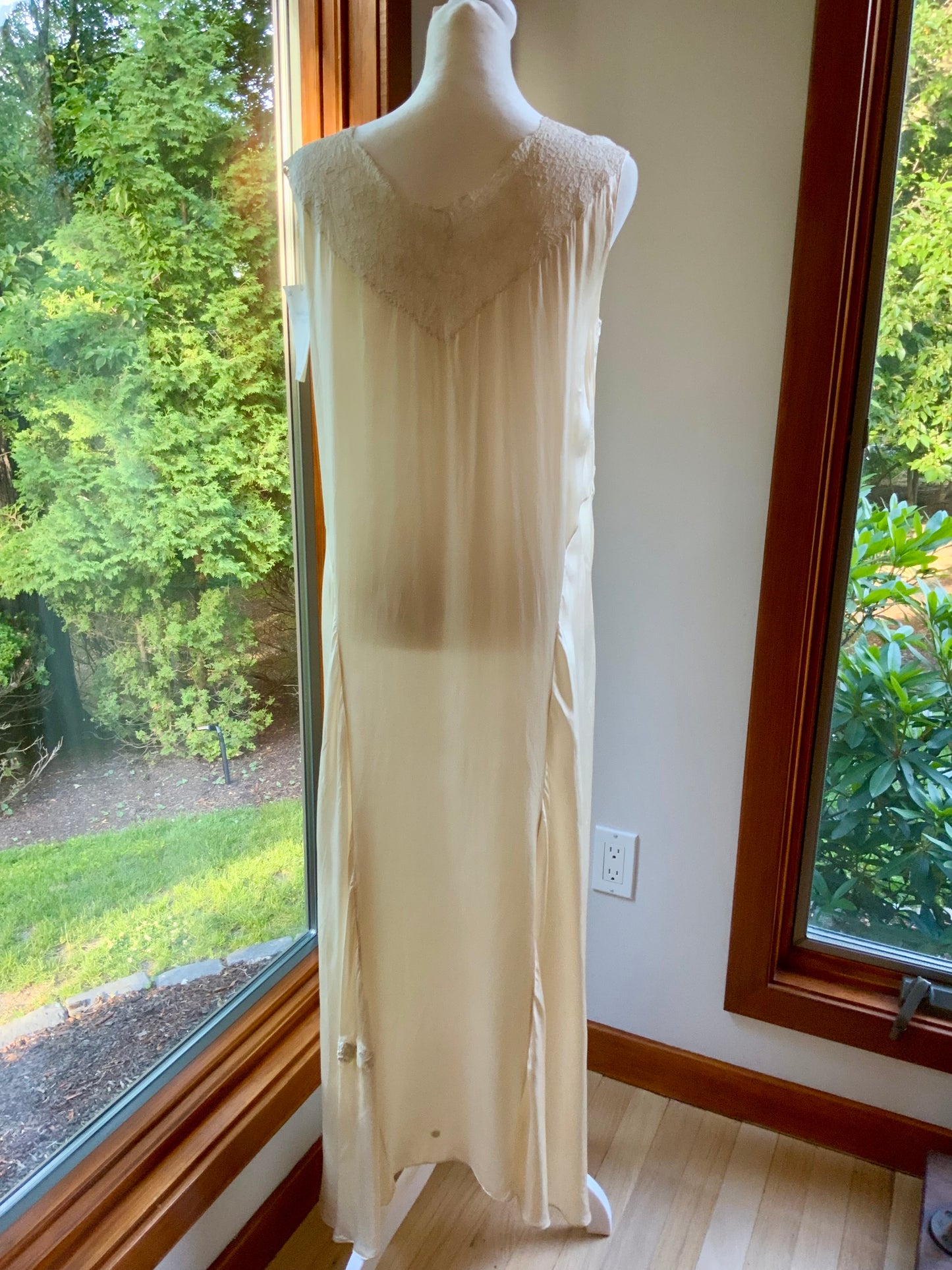 Anita’s Embroidered Pure Silk Nightgown / Slip Dress- 20s - 20R