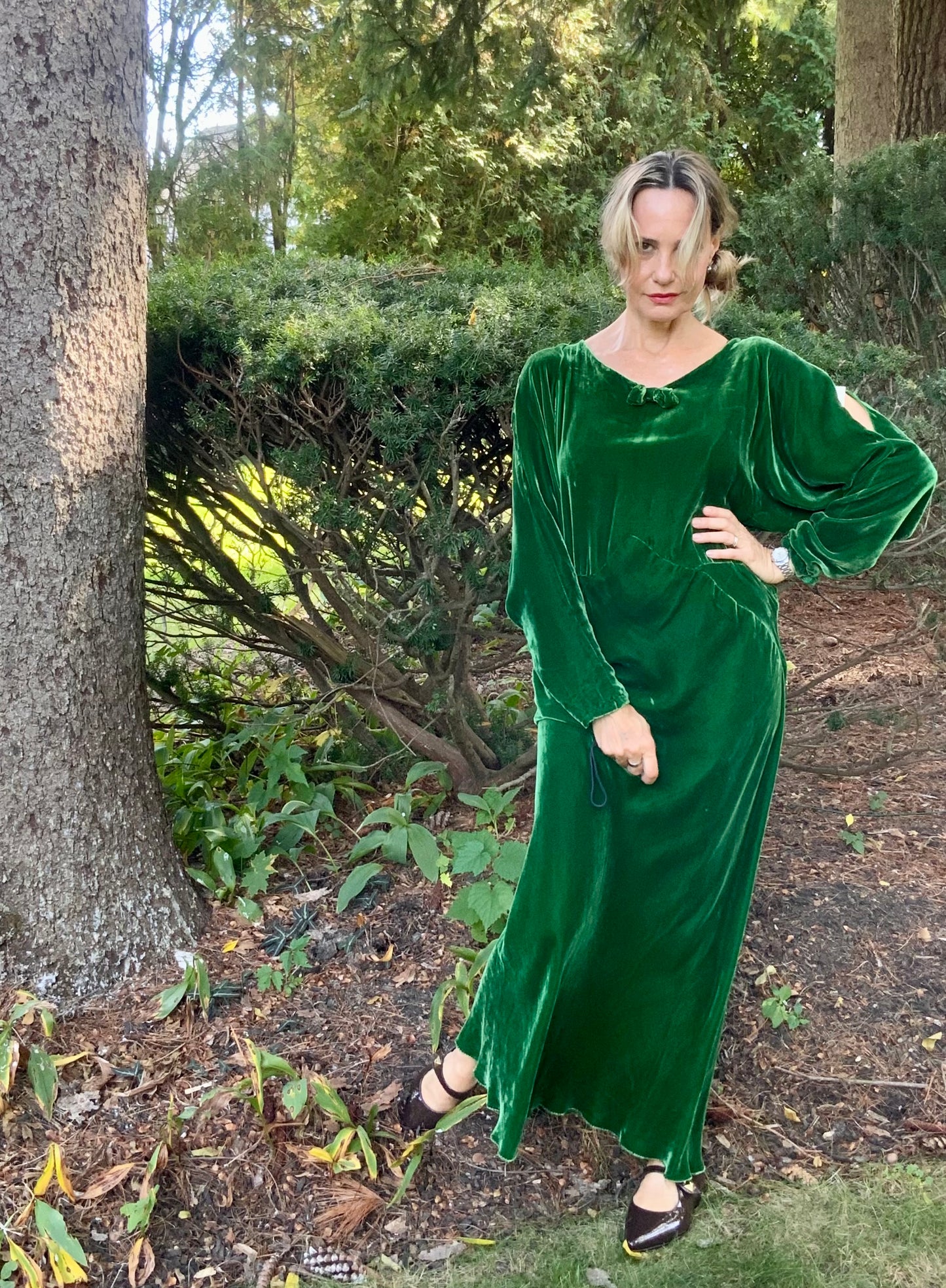 Green Velvet Evening Dress - Late 30s - 30AM
