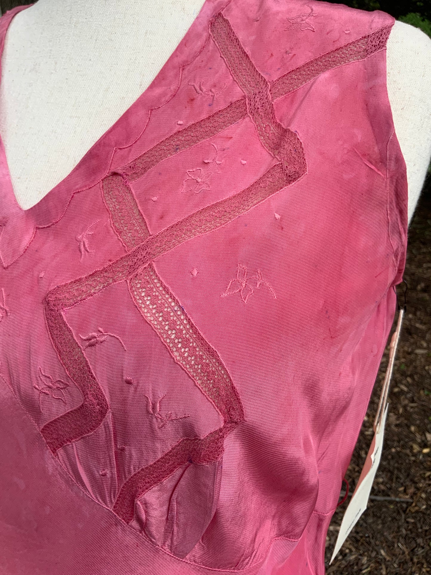 1930s Hand-Dyed Raspberry Pink Silk Bias Cut Dress | Art Deco Embroidered Bodice
-30BI