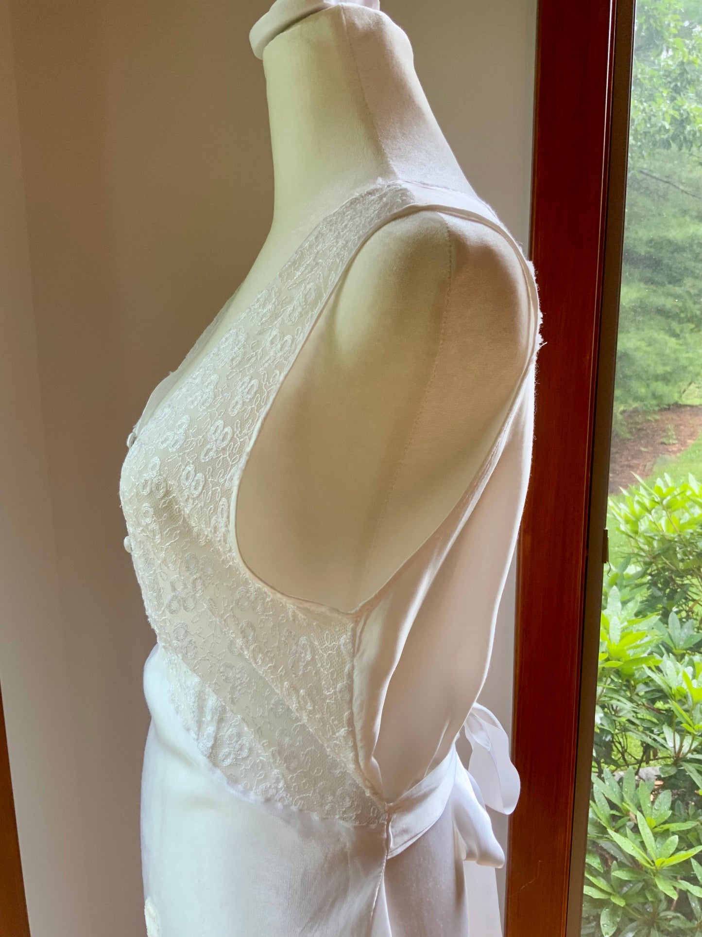 1930s Bridal Boudoir Gown | White Silk Satin Bias Cut Nightgown | Embroidered Lace Bodice | Old Hollywood Lingerie-30DH