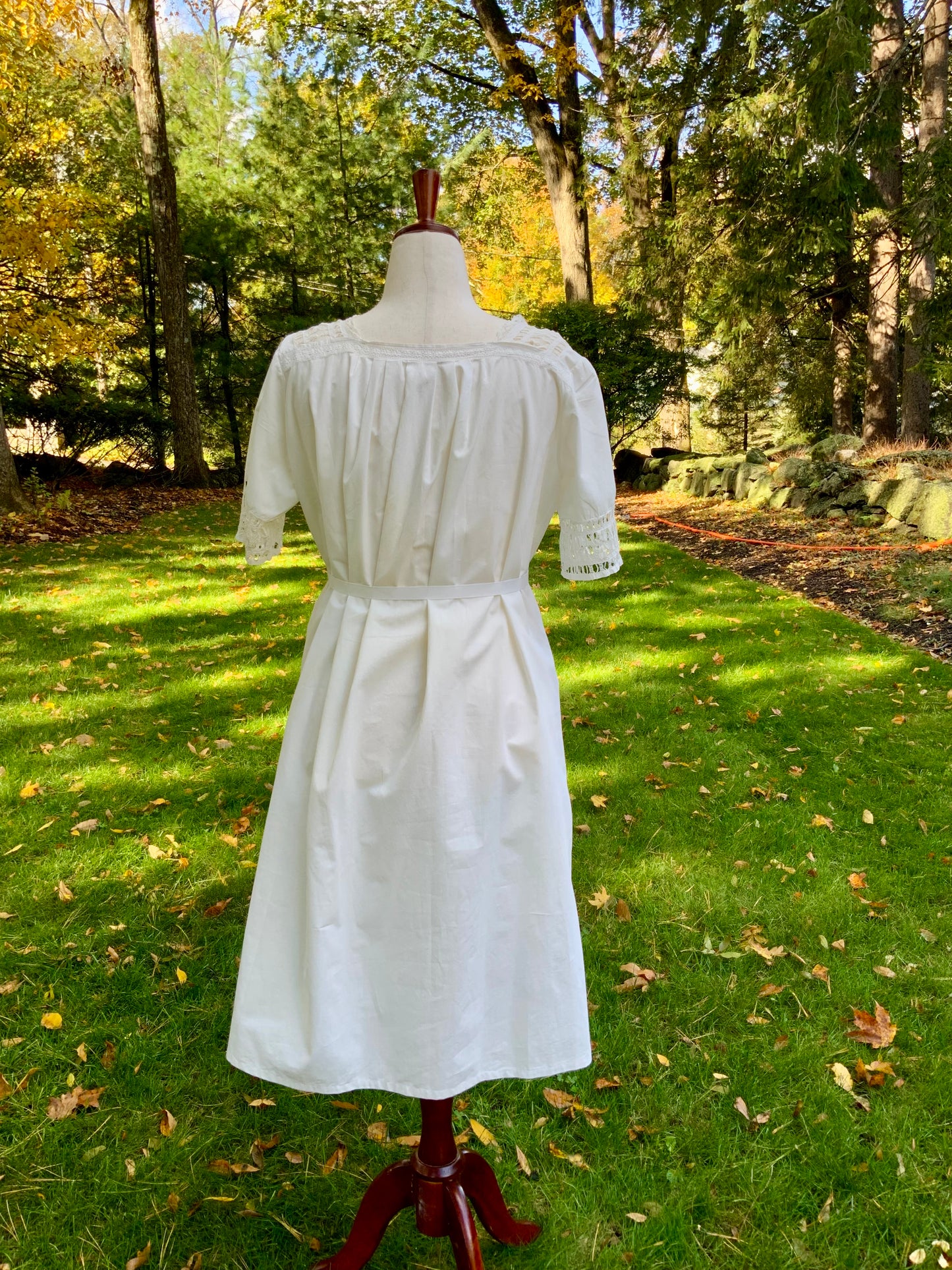 Edwardian White Cotton & Lace Nightgown | Heirloom Vintage  - 1905/1915 - ED21