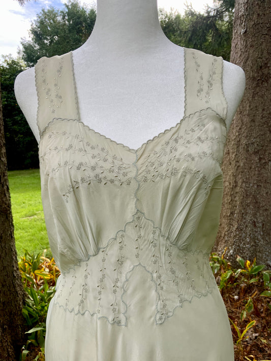 Pure Silk Embroidered Nightgown - 40s - 40AK