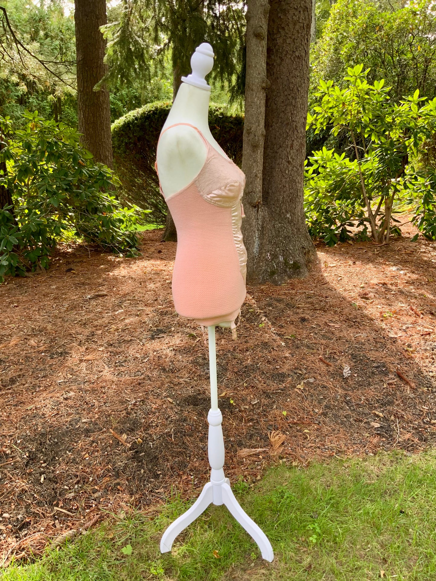 Vintage Corselet Girdle / Peach / Shaping Lingerie - Late 40s - 40AL corset