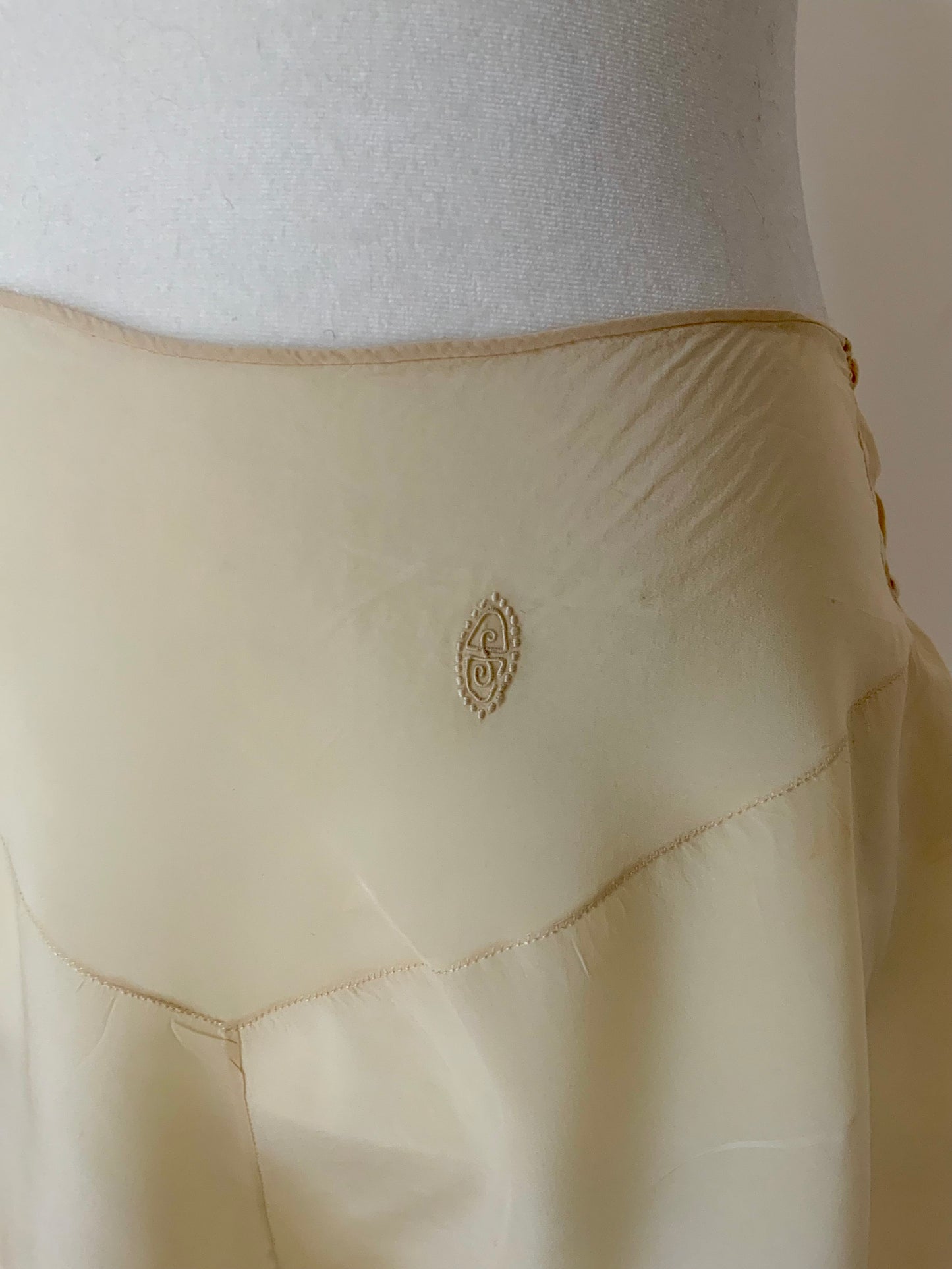 Antique 1920s Ivory Silk Tap Pants | Hand Dyed | Lace Appliqué Restoration | French Boudoir Lingerie-20AN