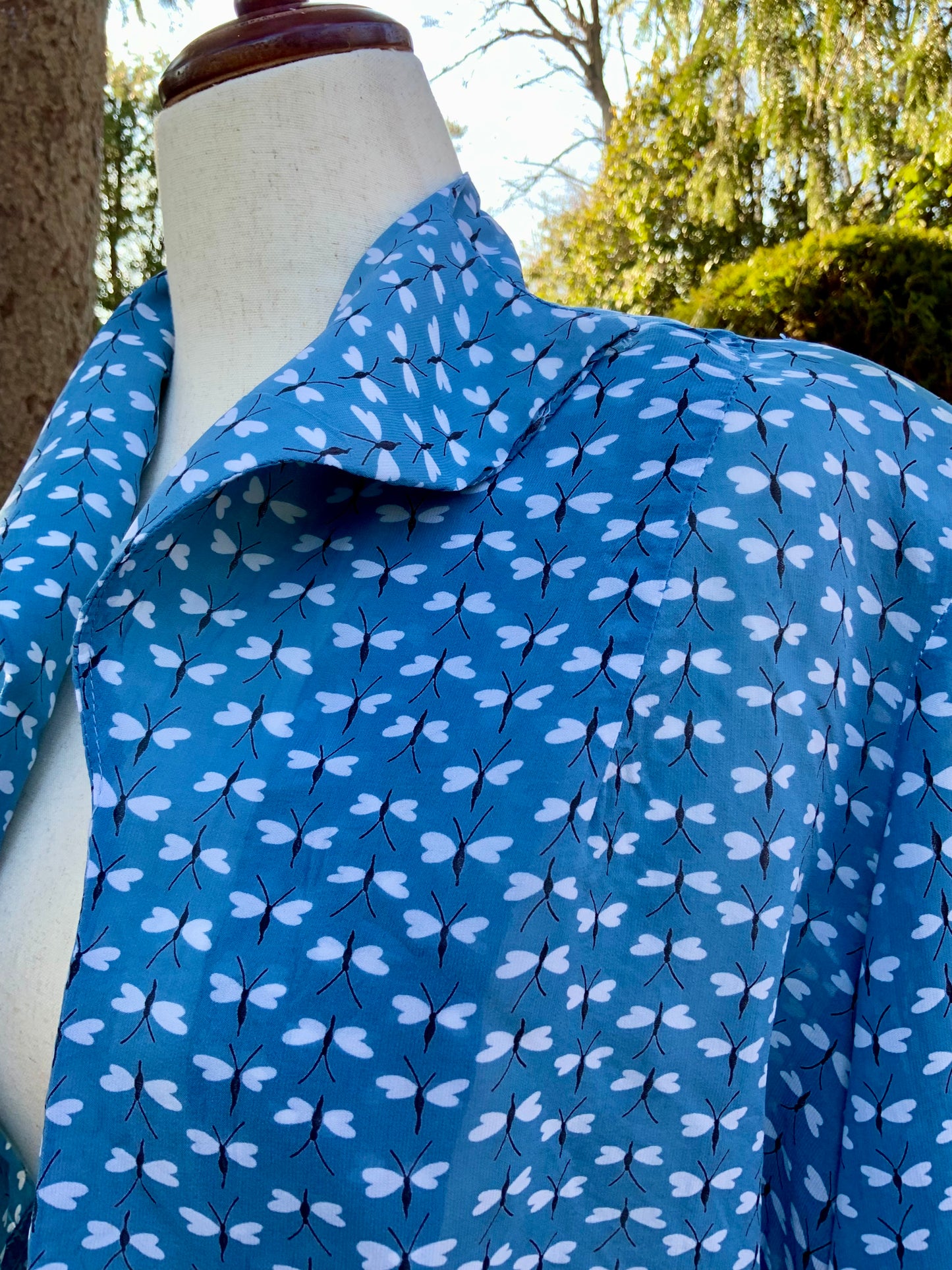 Vintage 1940s Dragonfly Print Rayon Cropped Jacket – Novelty Print Blue Lounge Bolero – Mid Century Resort Wear-40R