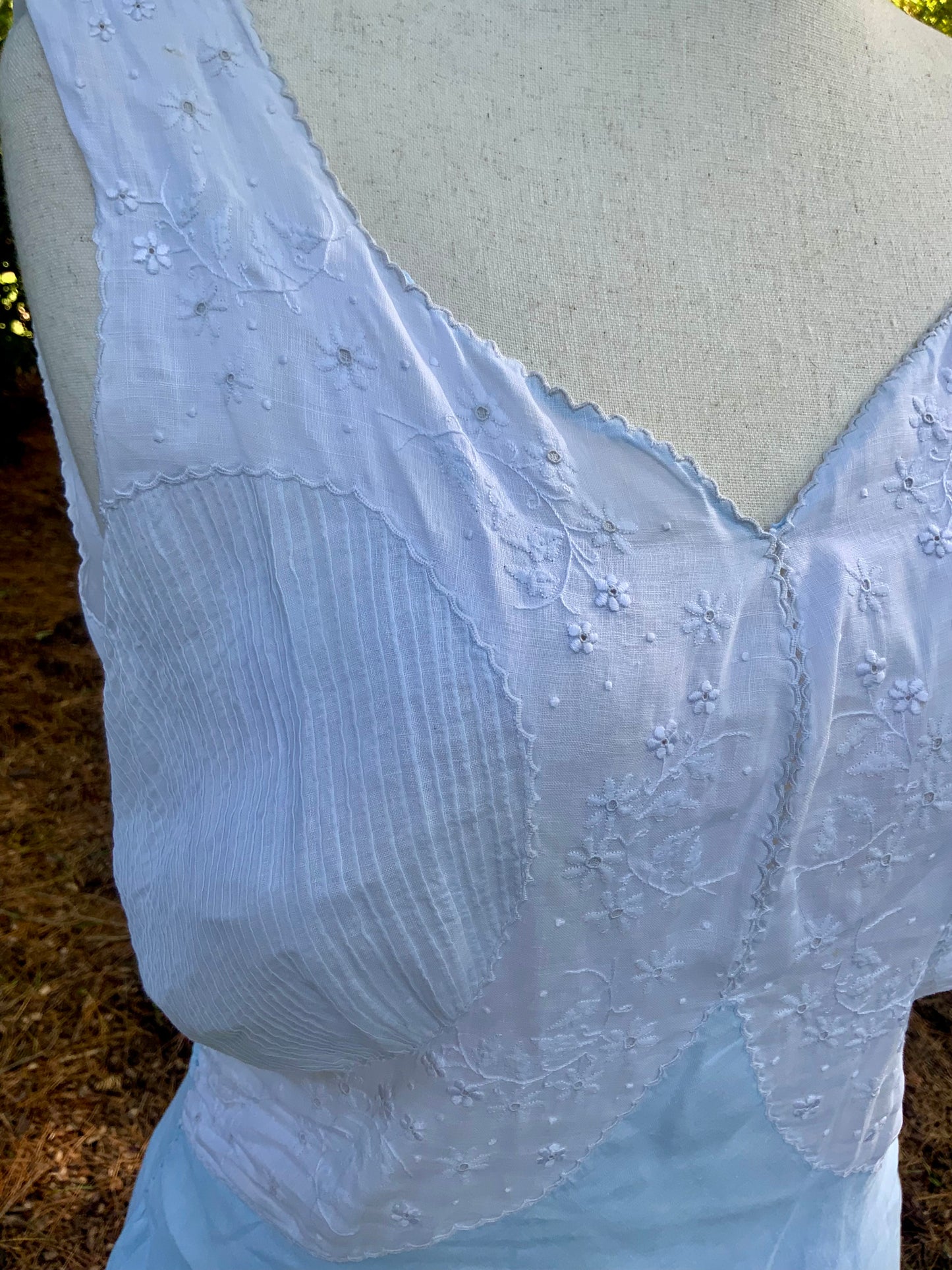 Rare Late 1930s Blue & White Cotton Dress | Embroidered Pintucked Bodice | Bias Cut | Romantic Cottage Dress | Old Hollywood-20AI