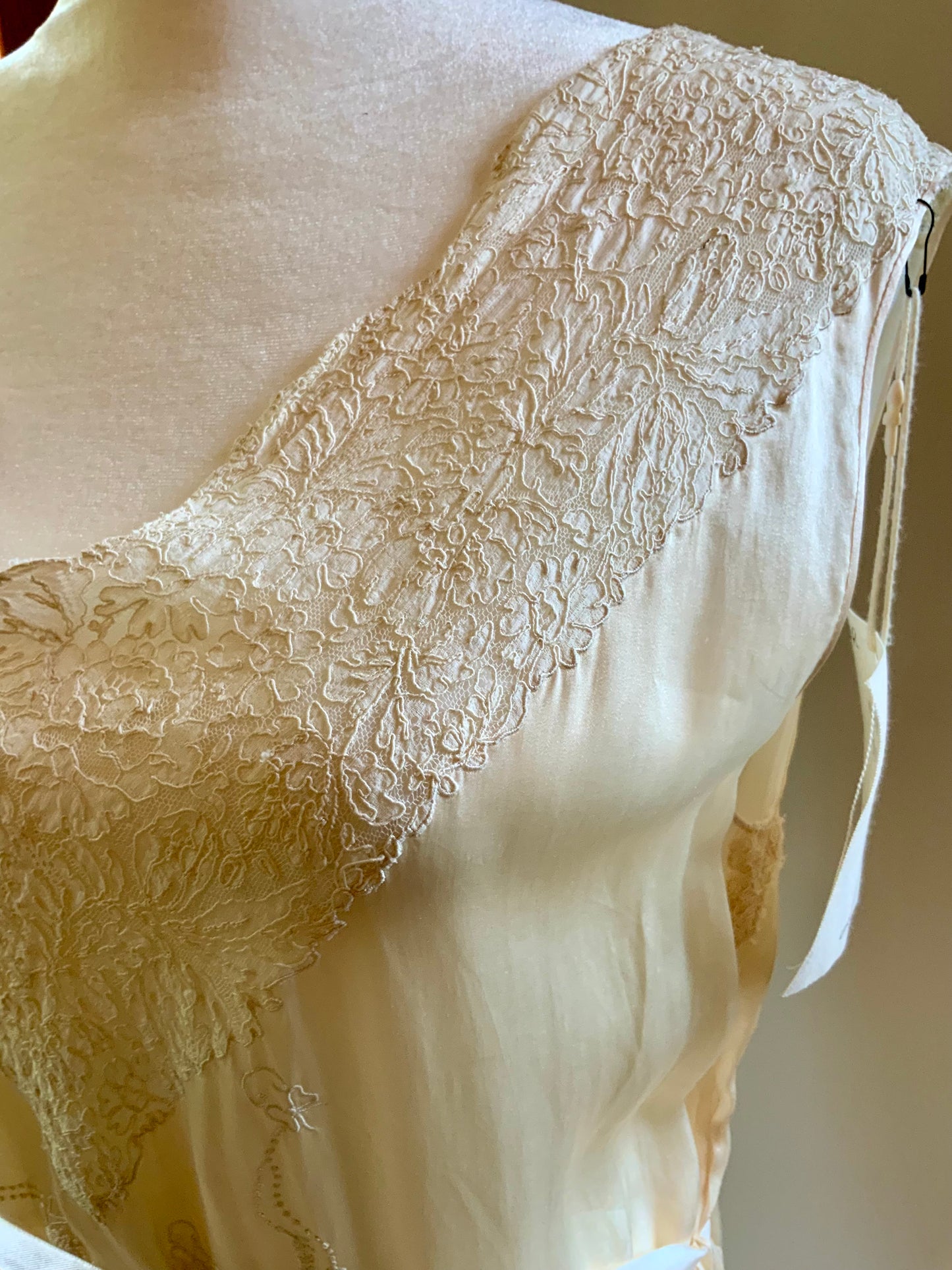 Anita’s Embroidered Pure Silk Nightgown / Slip Dress- 20s - 20R