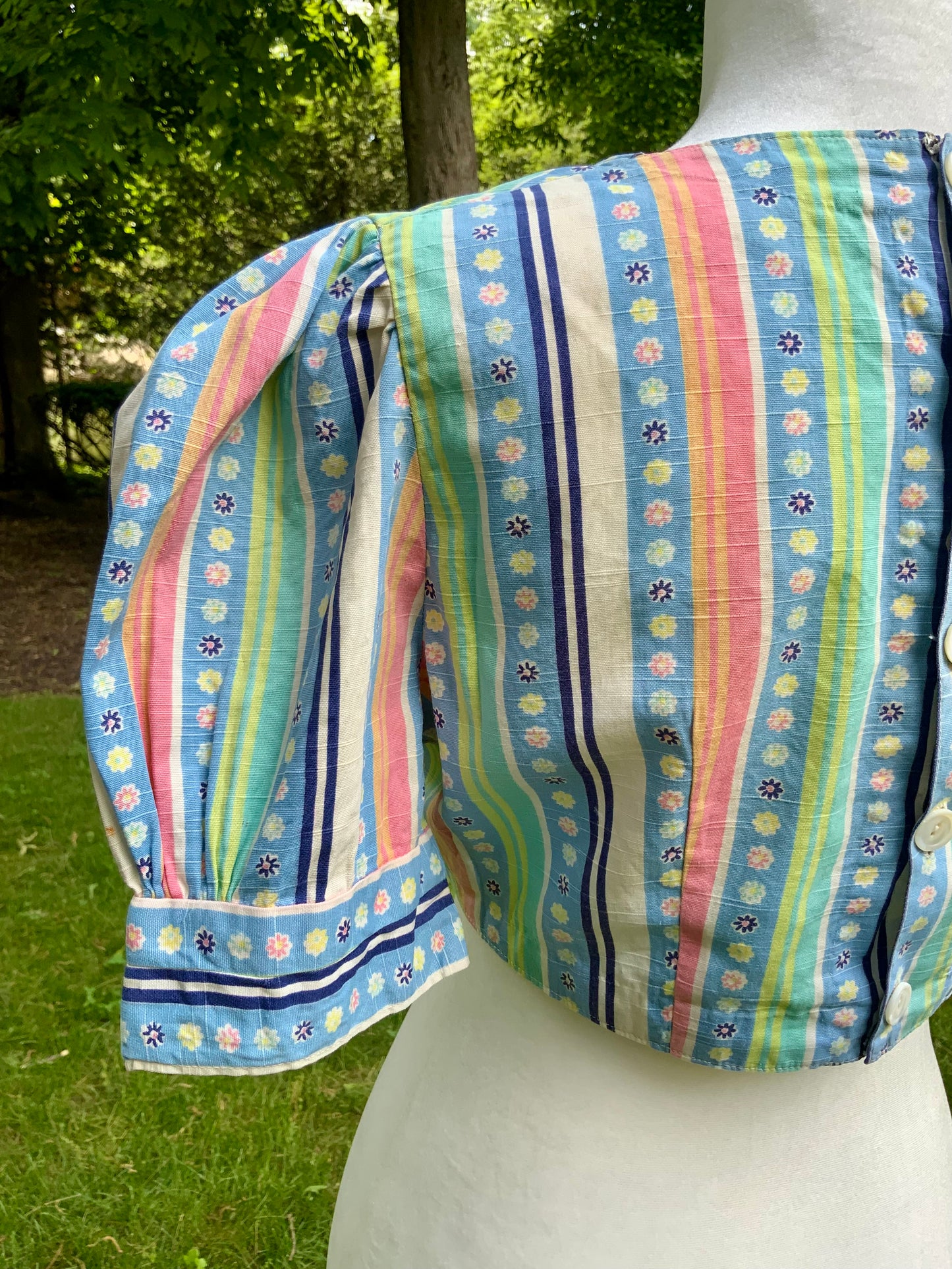 Rare 1930s Floral Stripe Button Back Blouse | Puff Sleeve Crop Top-30CZ
