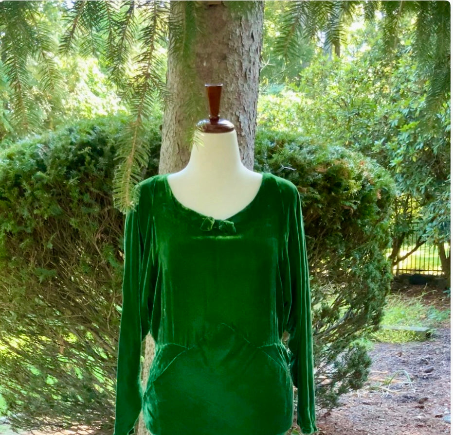 Green Velvet Evening Dress - Late 30s - 30AM