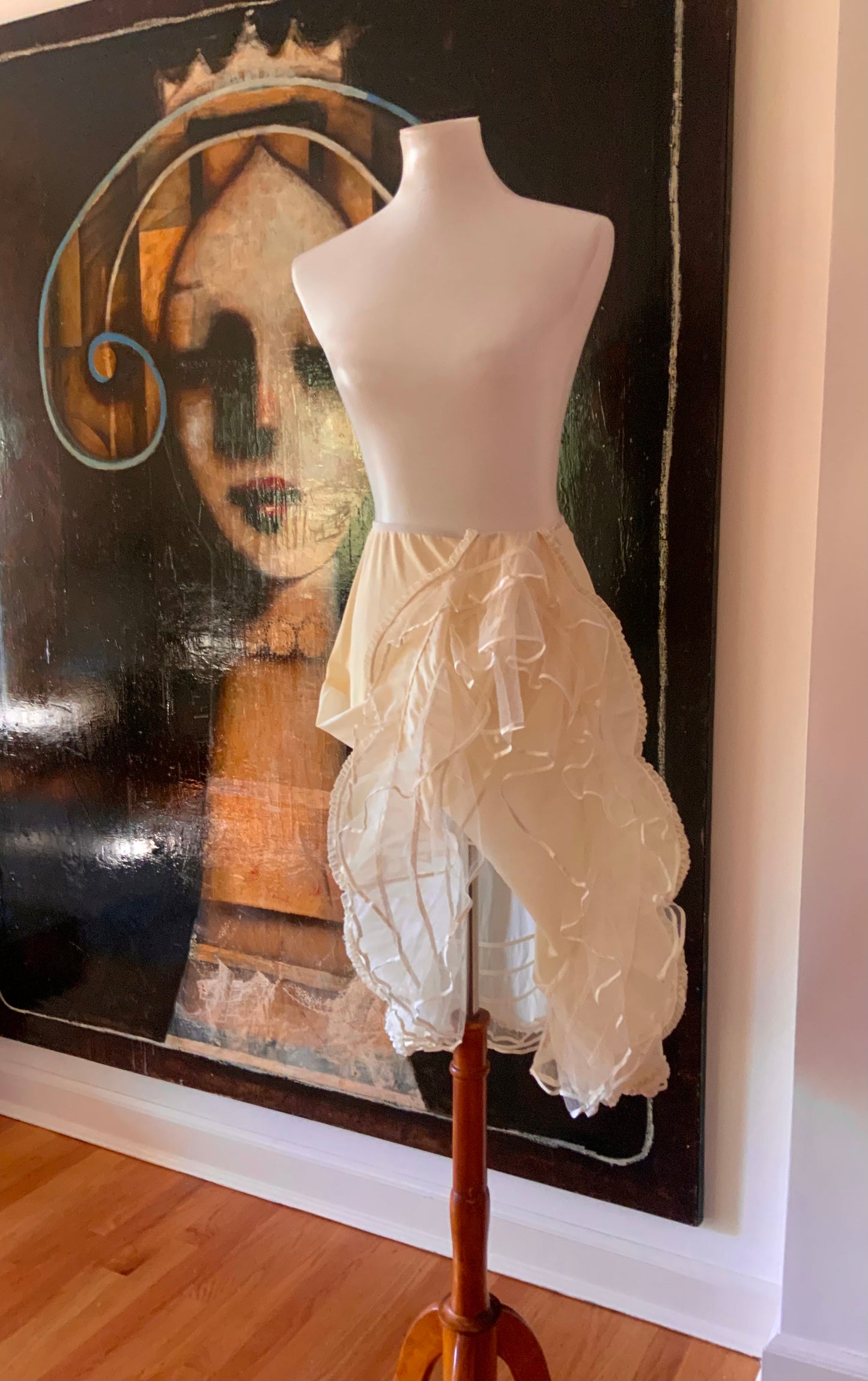 Cool petticoat - 1970s