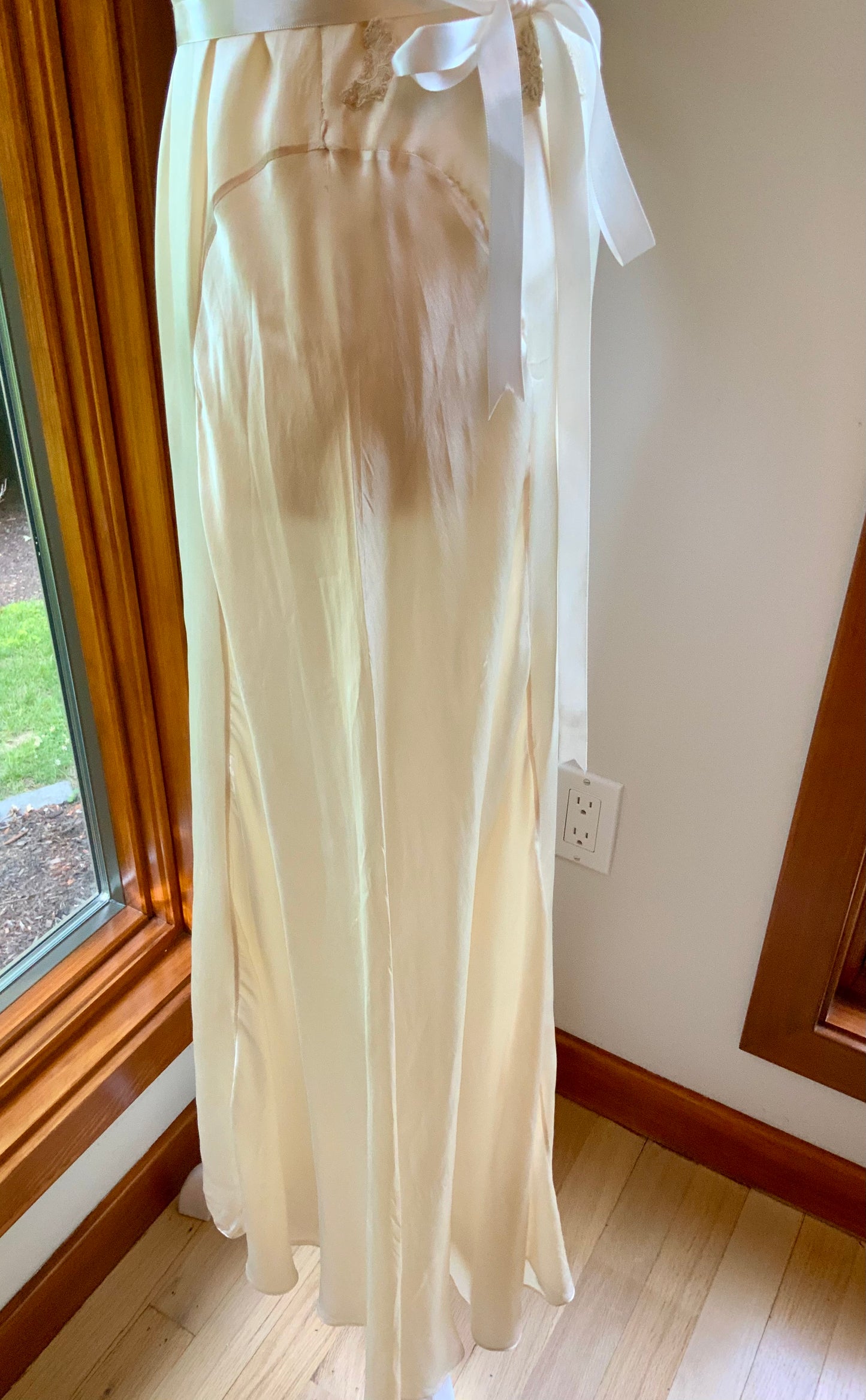 Anita’s Embroidered Pure Silk Nightgown / Slip Dress- 20s - 20R