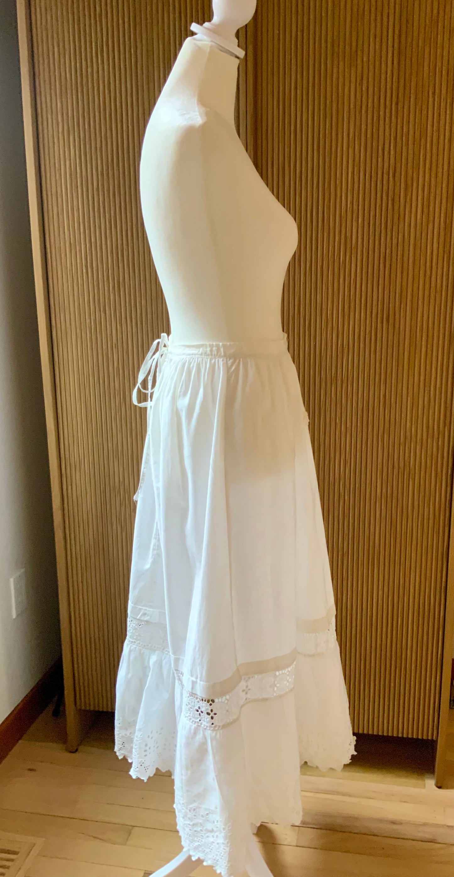 Edwardian White Cotton Petticoat Skirt with Lace Trim | Antique 1910s Tiered Underskirt | Hand Restored-ED76