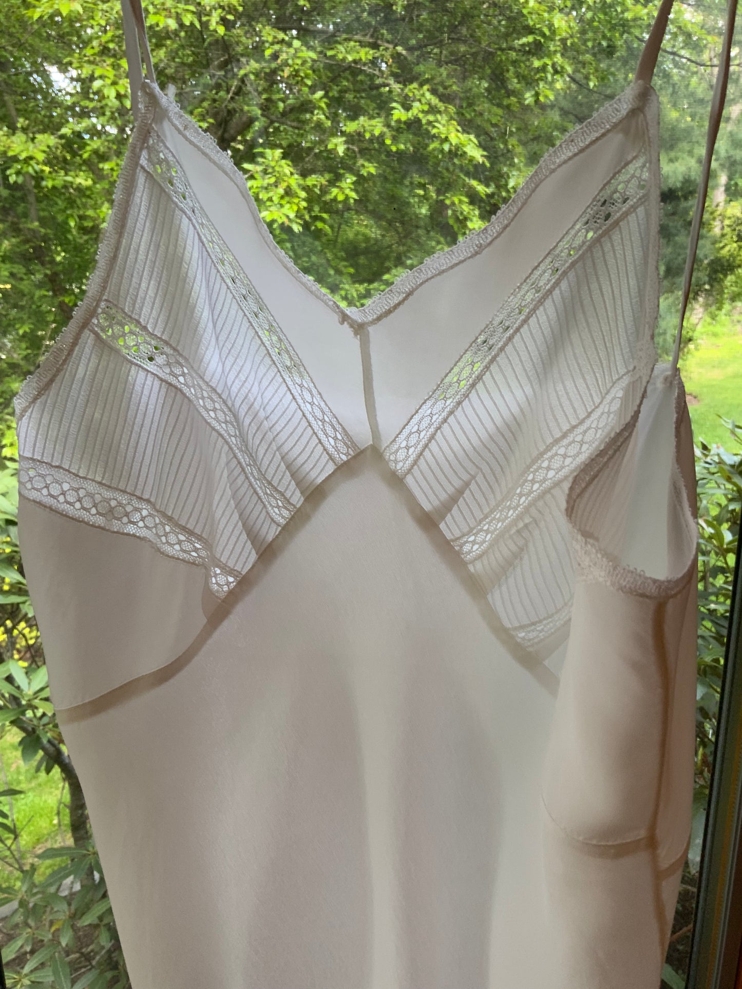 1940s White Slip Dress. Pleated Lace Bodice. Bias Cut. Double Flounce Hem
-30CP