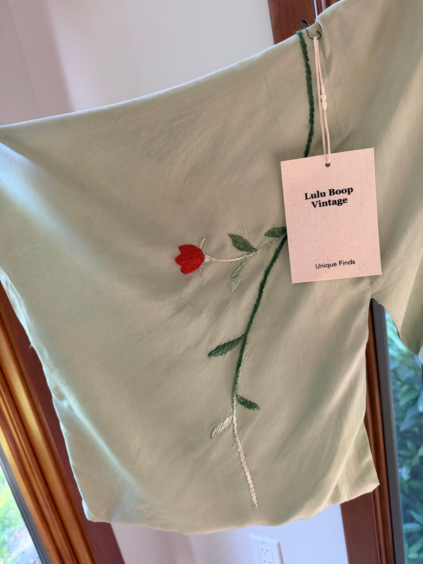 Vintage Japanese Silk Embroidered Kimono | Celadon Green Floral Robe
-40CD