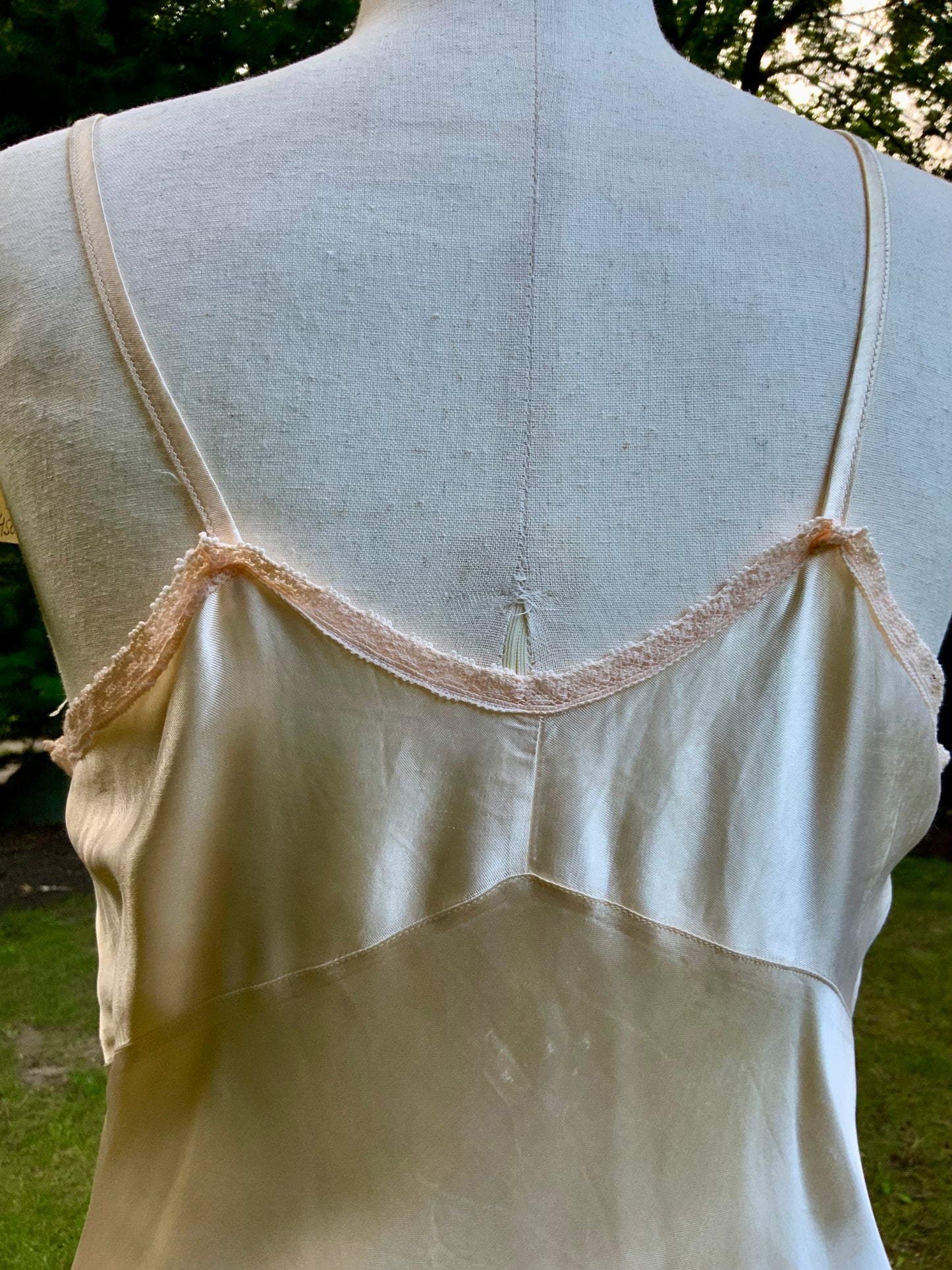 Late 1930s Peach Satin Slip Dress. Blush Pink Bodice. Floral Embroidery. Luxury Vintage Lingerie-40BR