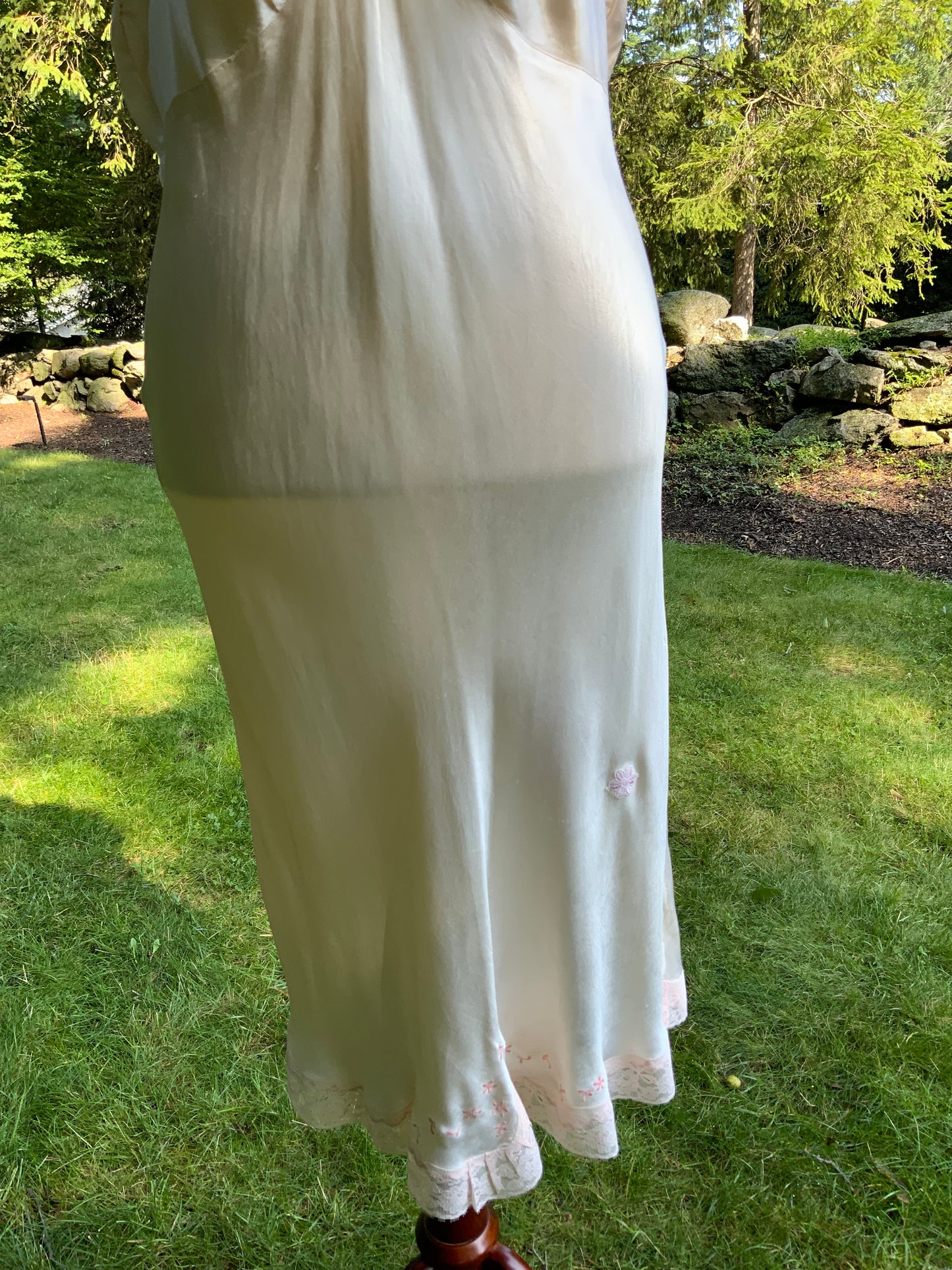 1940s Pink Embroidered Satin Slip Dress. Ivory Lace Lingerie. Romantic Boudoir Gown.40CA