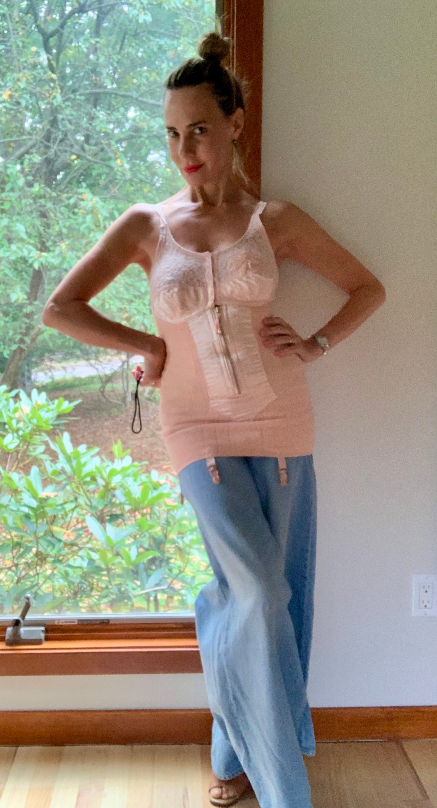 Vintage Corselet Girdle / Peach / Shaping Lingerie - Late 40s - 40AL corset