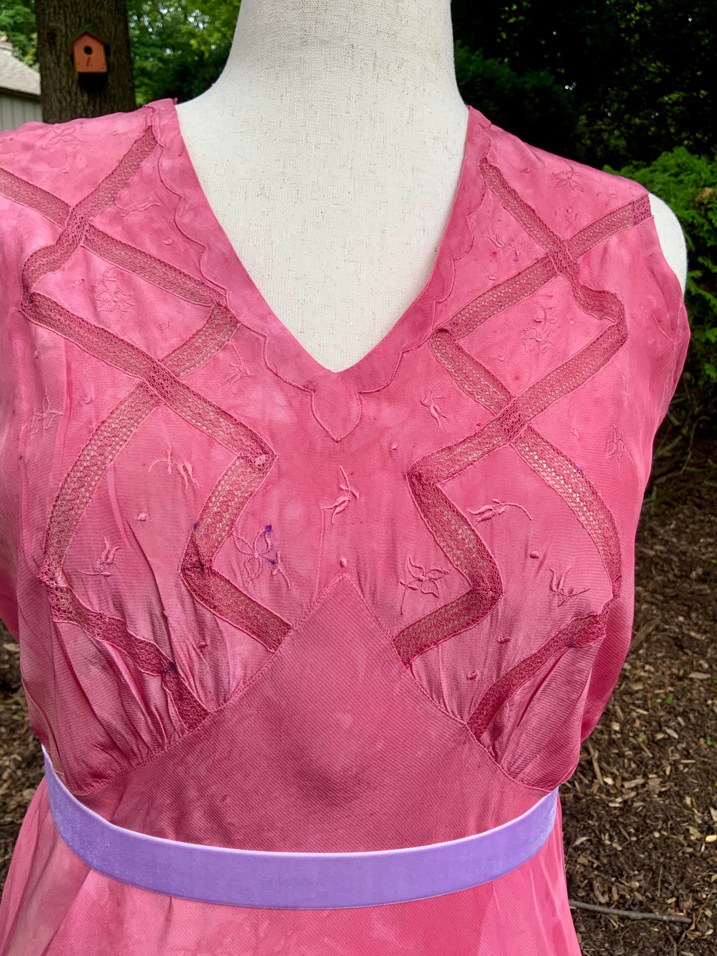 1930s Hand-Dyed Raspberry Pink Silk Bias Cut Dress | Art Deco Embroidered Bodice
-30BI