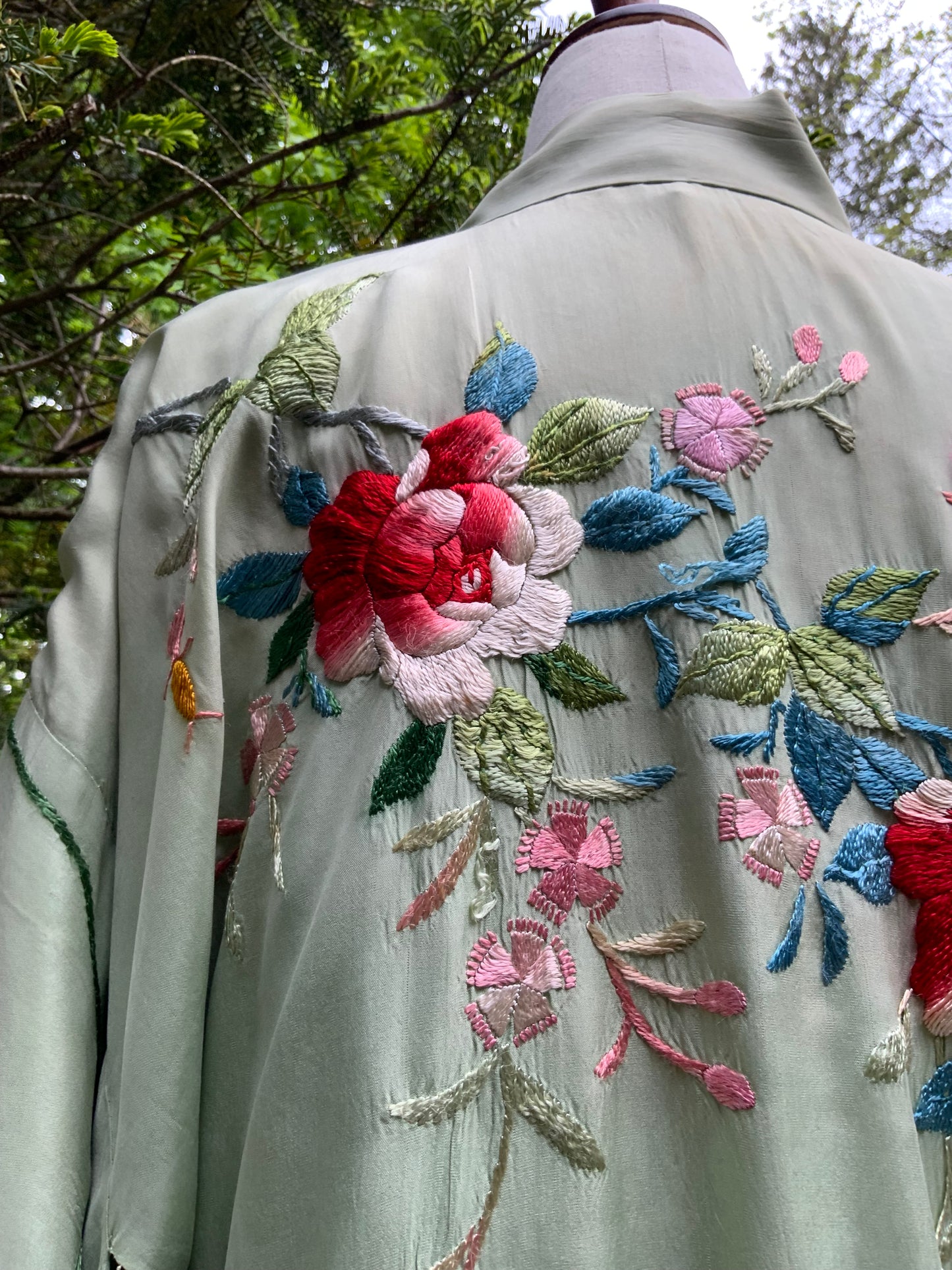 Vintage Japanese Silk Embroidered Kimono | Celadon Green Floral Robe
-40CD