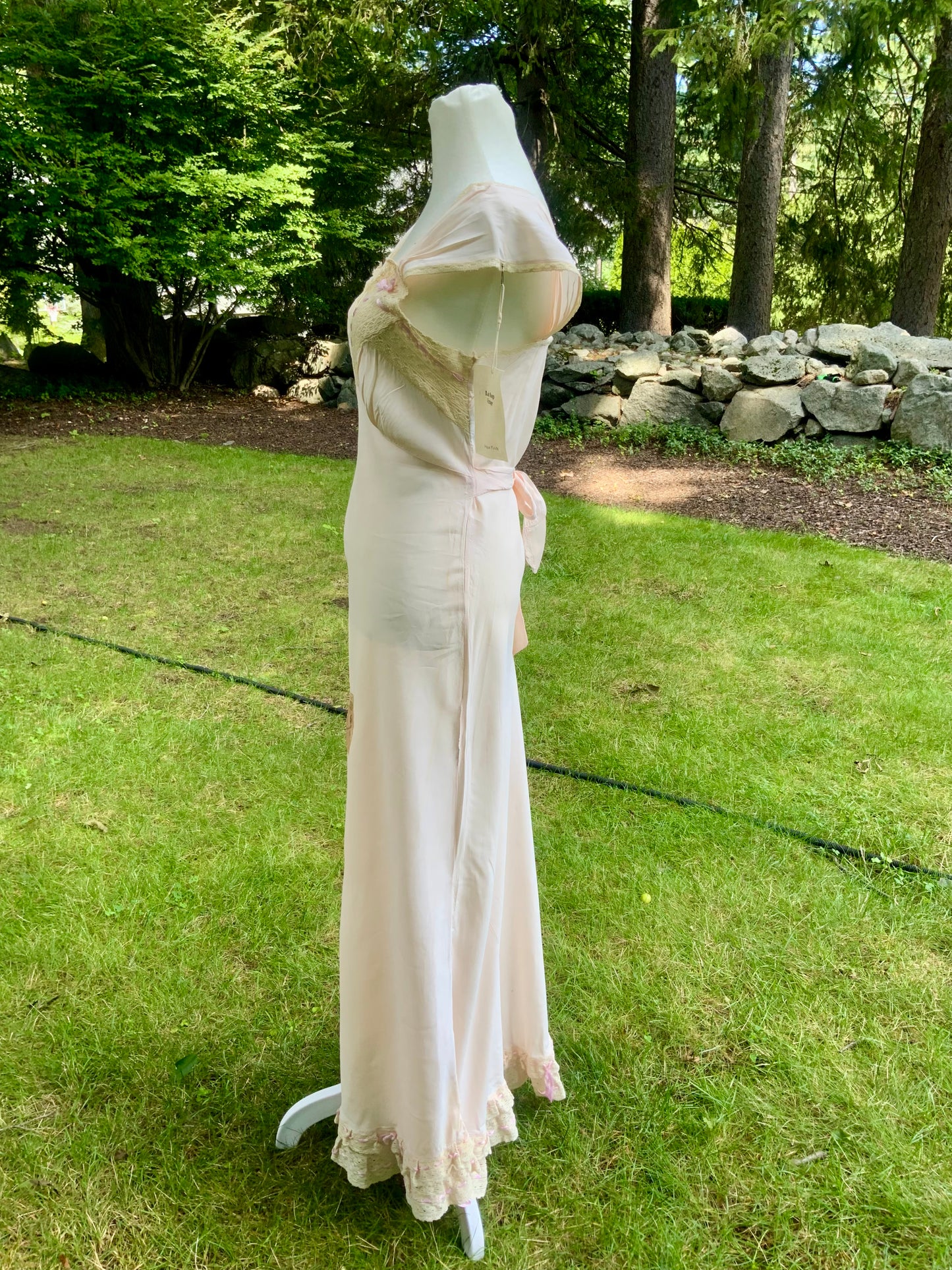 1930s Pale Peach Bias Cut Nightgown. Lace and Ribbonwork Boudoir Gown. Cap Sleeve Satin Lingerie.30CS