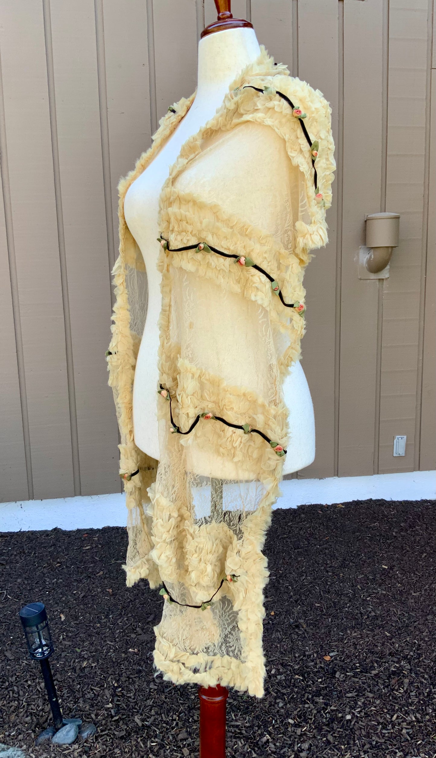 Rare Antique Edwardian Lace & Chiffon Ruffle Scarf Shawl w/ Ribbon Rosettes – Iconic -VI1734j