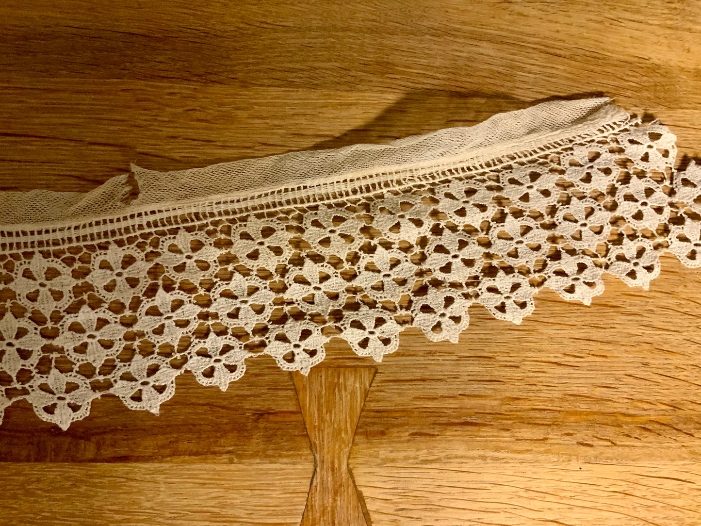 Antique lace collar or trim with delicate floral pattern, ideal for styling, layering, or textile restoration projects.
