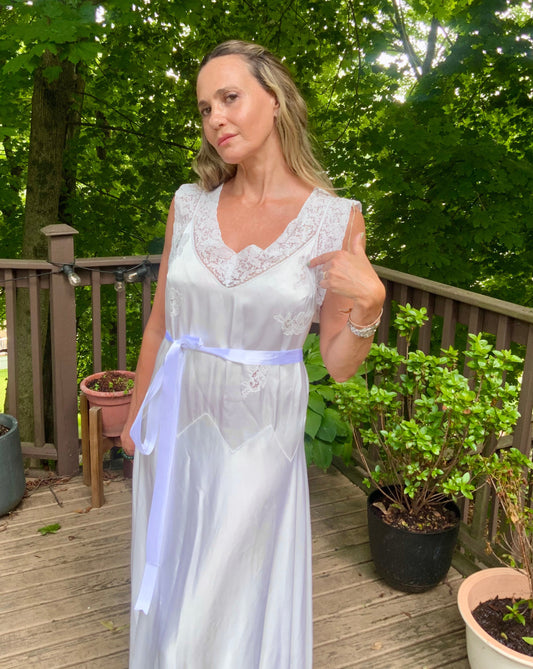 Bridal Nightgown Satin - 40s