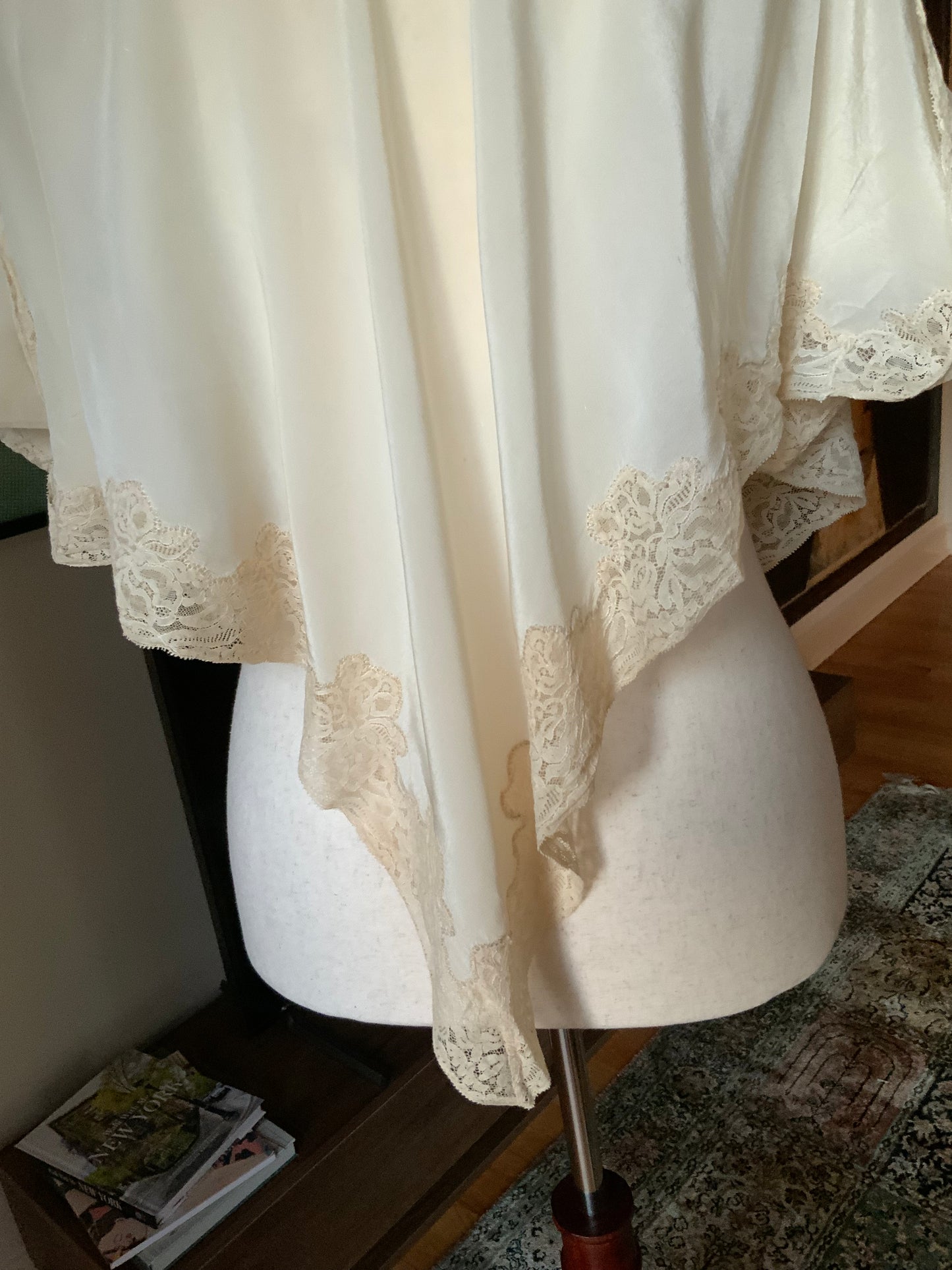 Pure Silk Bed Jacket - Rare - 20s