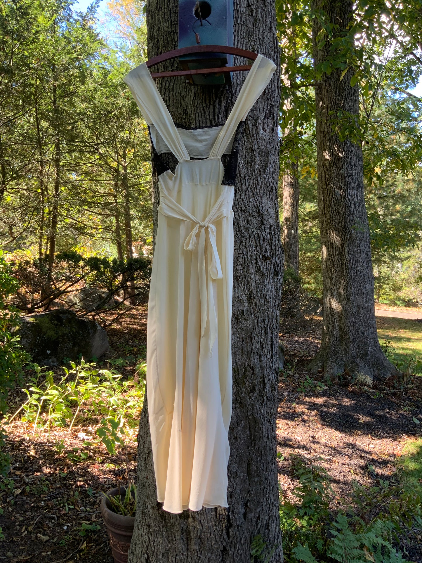 Silk Nightgown - Black Lace Embelishment - 30s - 30AO