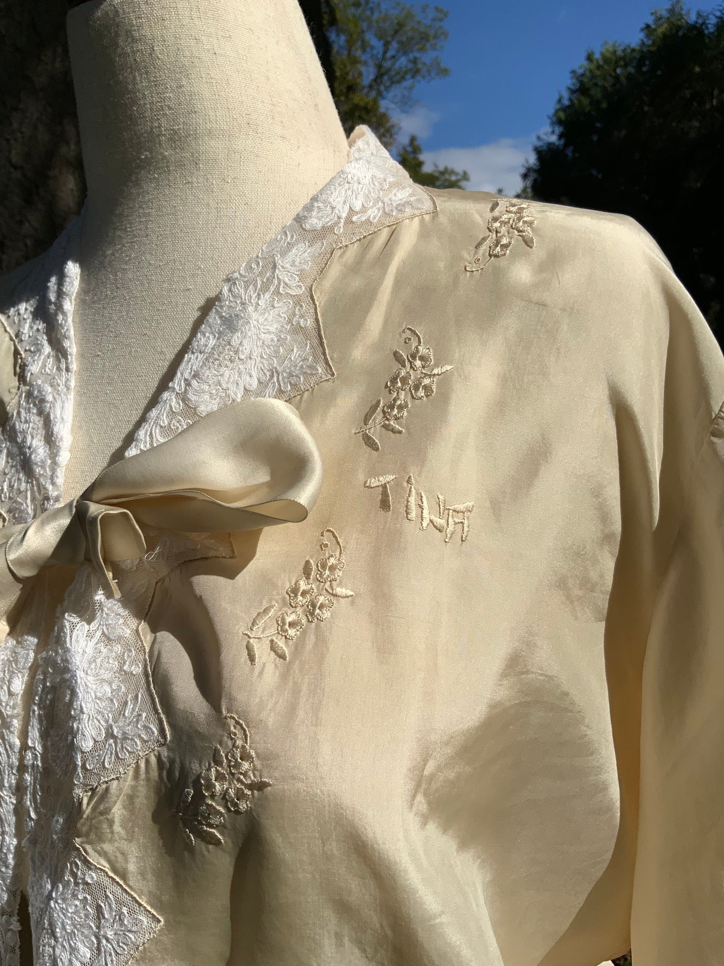 Silk Embroidered Bed Jacket - "TINA" - 20s - 30AP