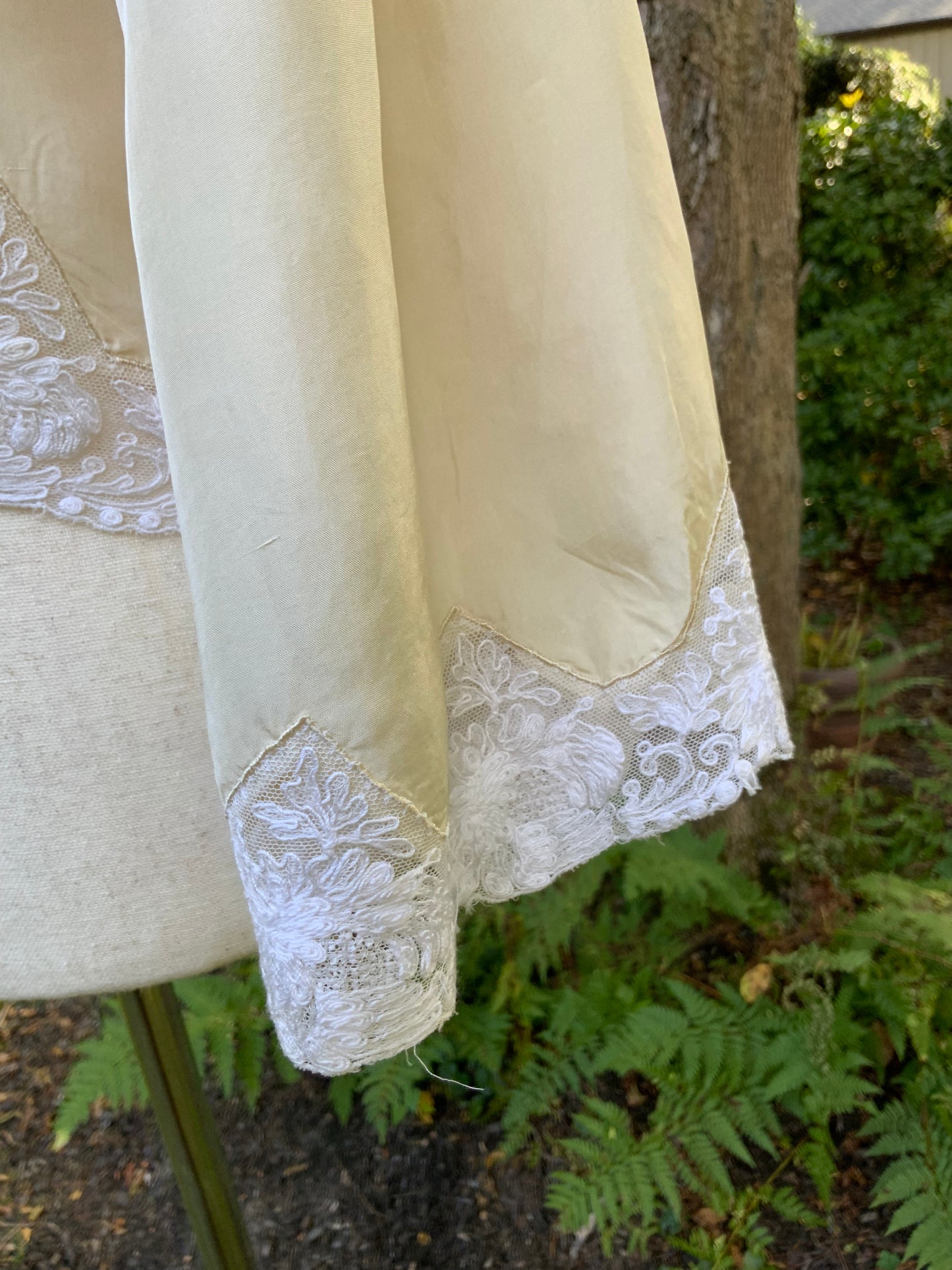 Silk Embroidered Bed Jacket - "TINA" - 20s - 30AP