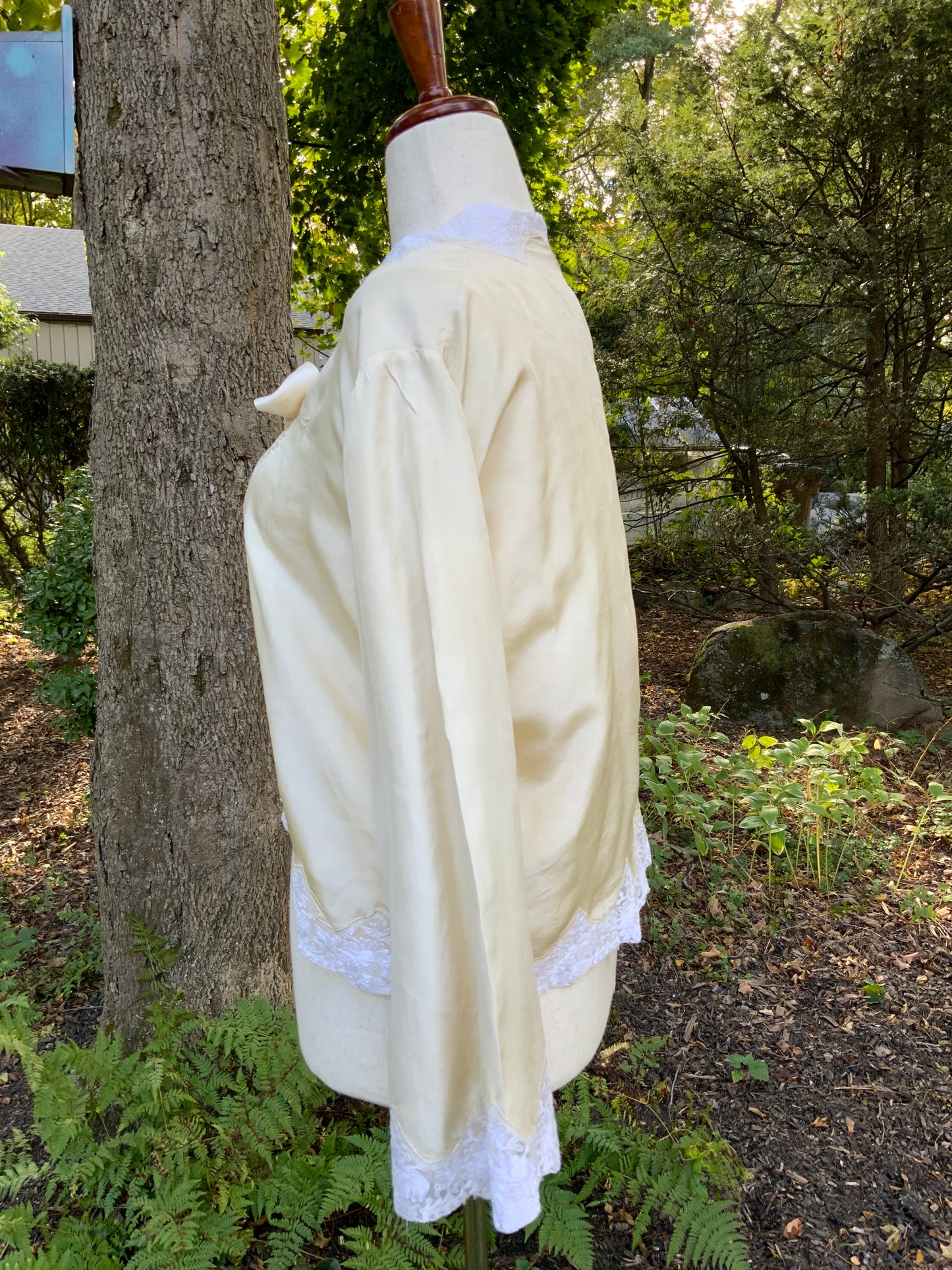 Silk Embroidered Bed Jacket - "TINA" - 20s - 30AP